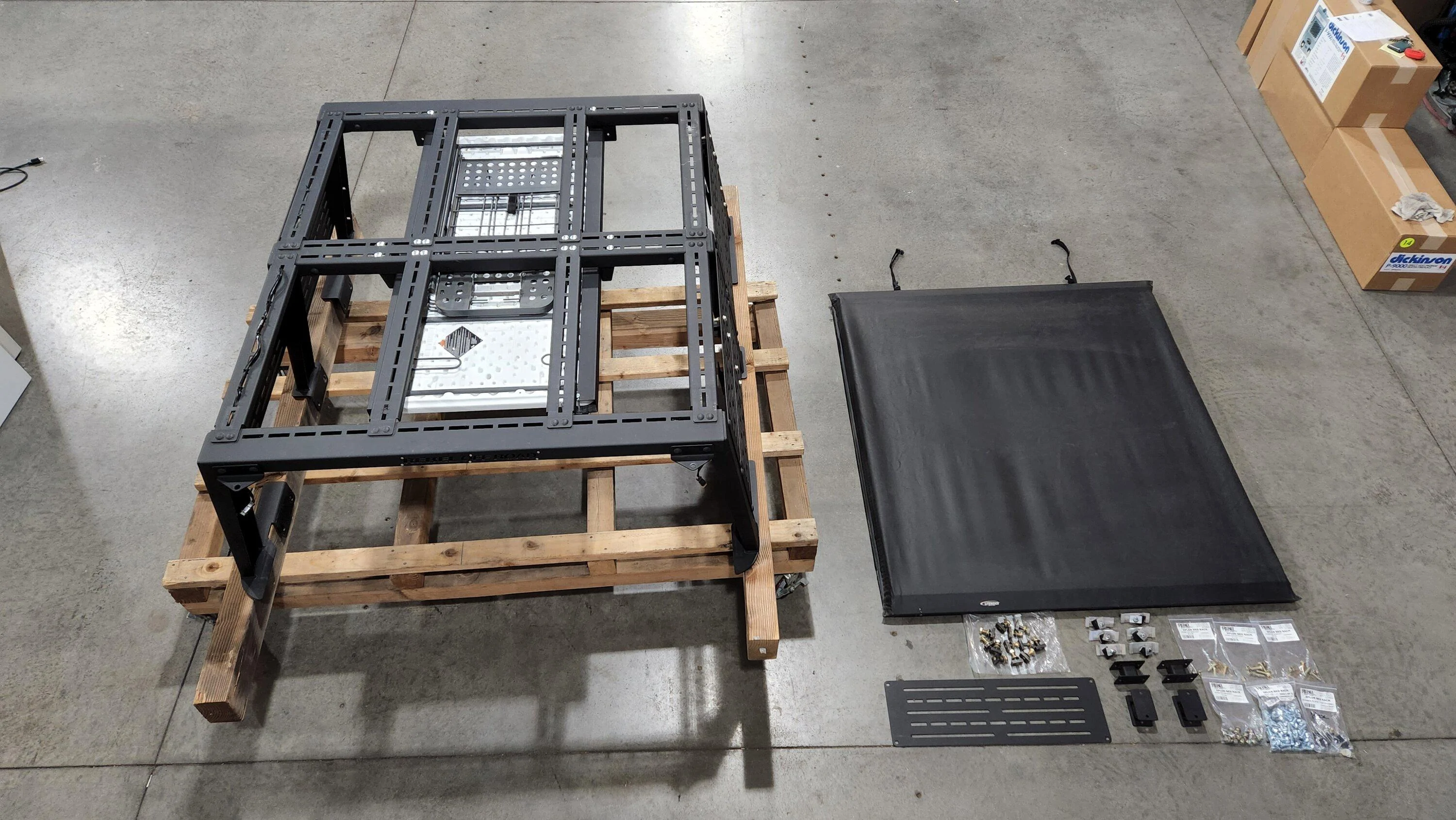 Jeep Gladiator Rebel Off Road XPLOR Full Height Bed Rack w/ Literider Cover - $1500 (50% off MSRP) 20220831_194420