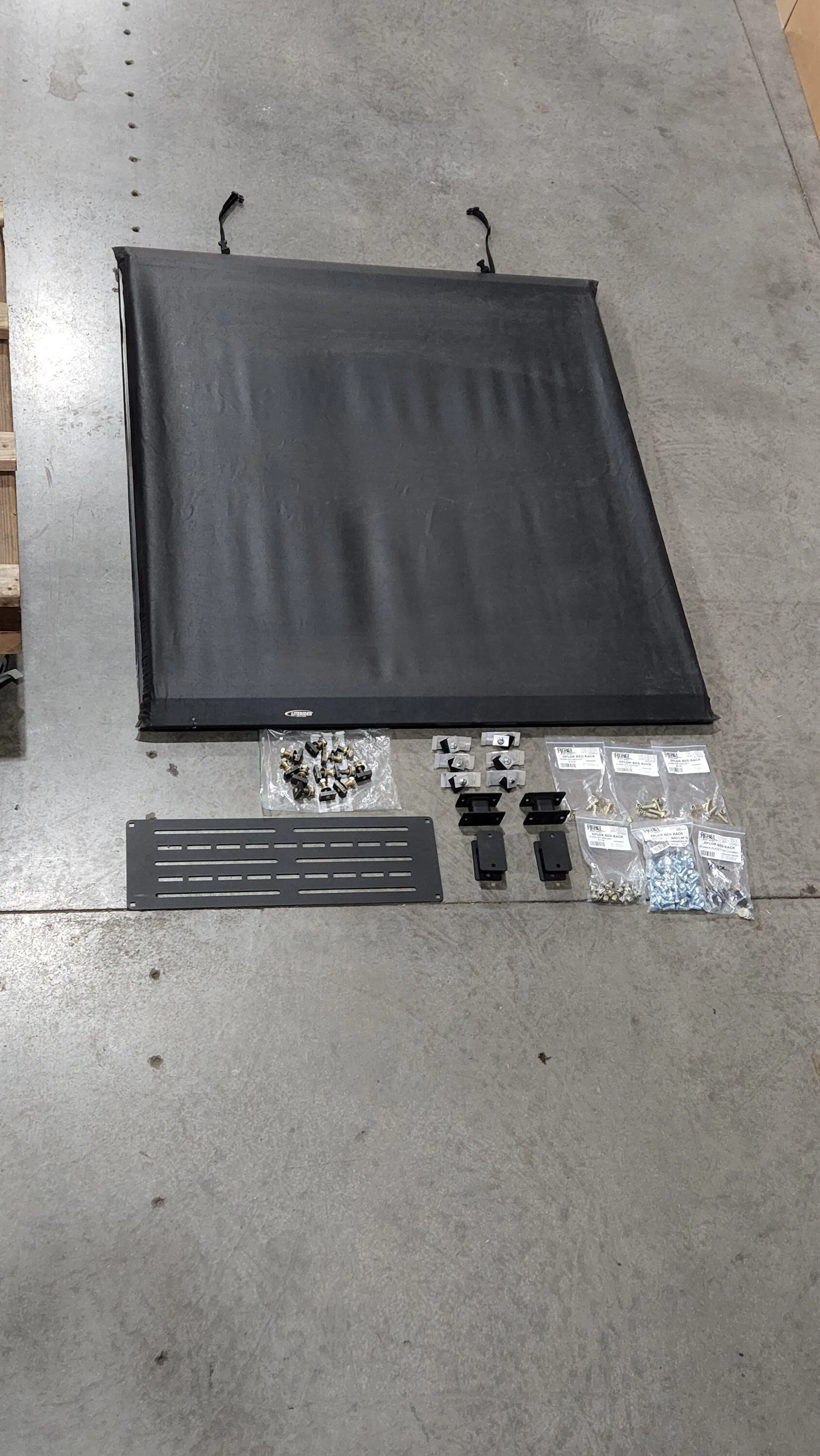Jeep Gladiator Rebel Off Road XPLOR Full Height Bed Rack w/ Literider Cover - $1500 (50% off MSRP) 20220831_194436