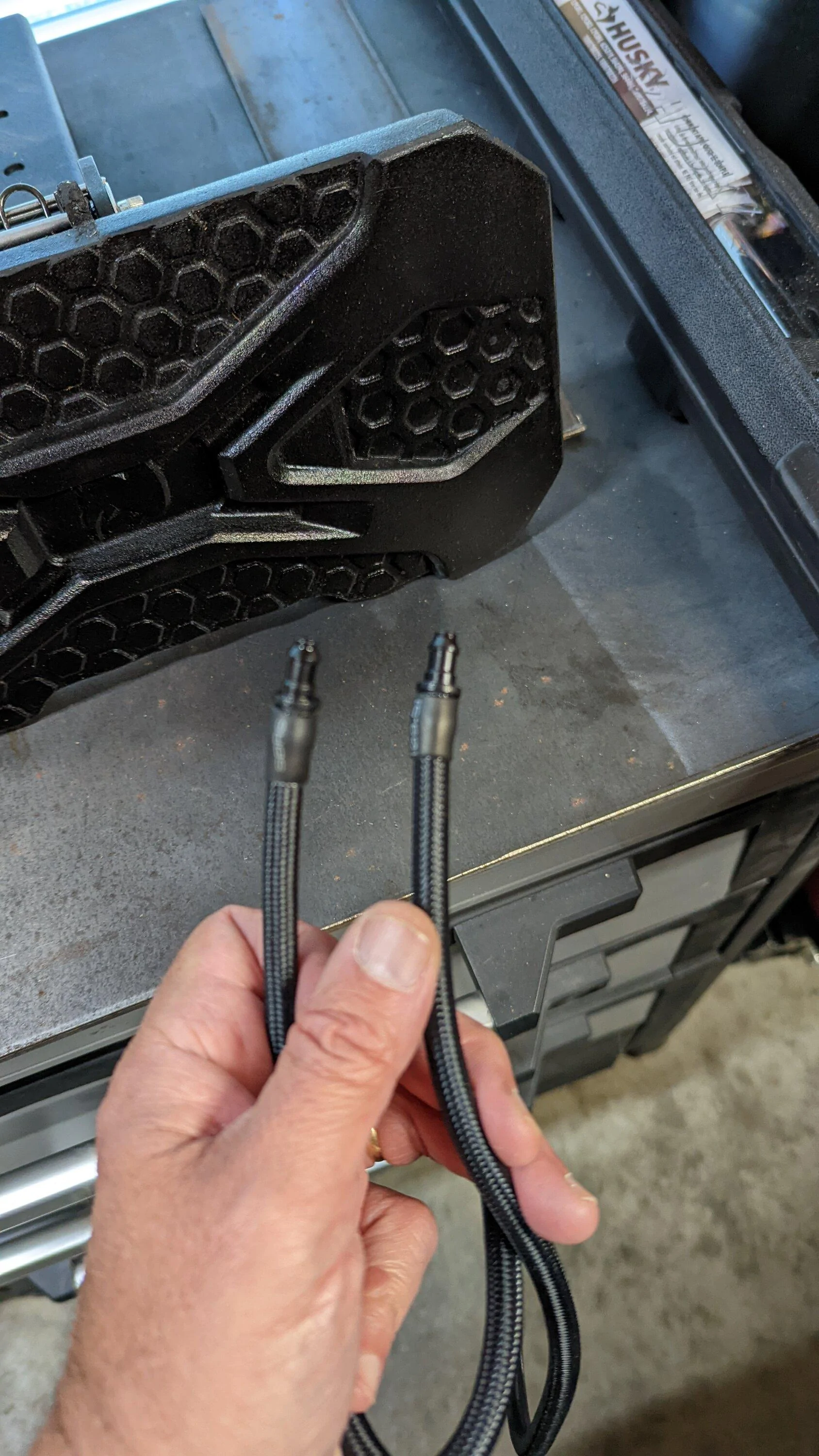 Jeep Gladiator Mopar Performance Windshield Wipers w/ Built-In Washer Jets Released For Jeep Gladiator PXL_20220901_135713993