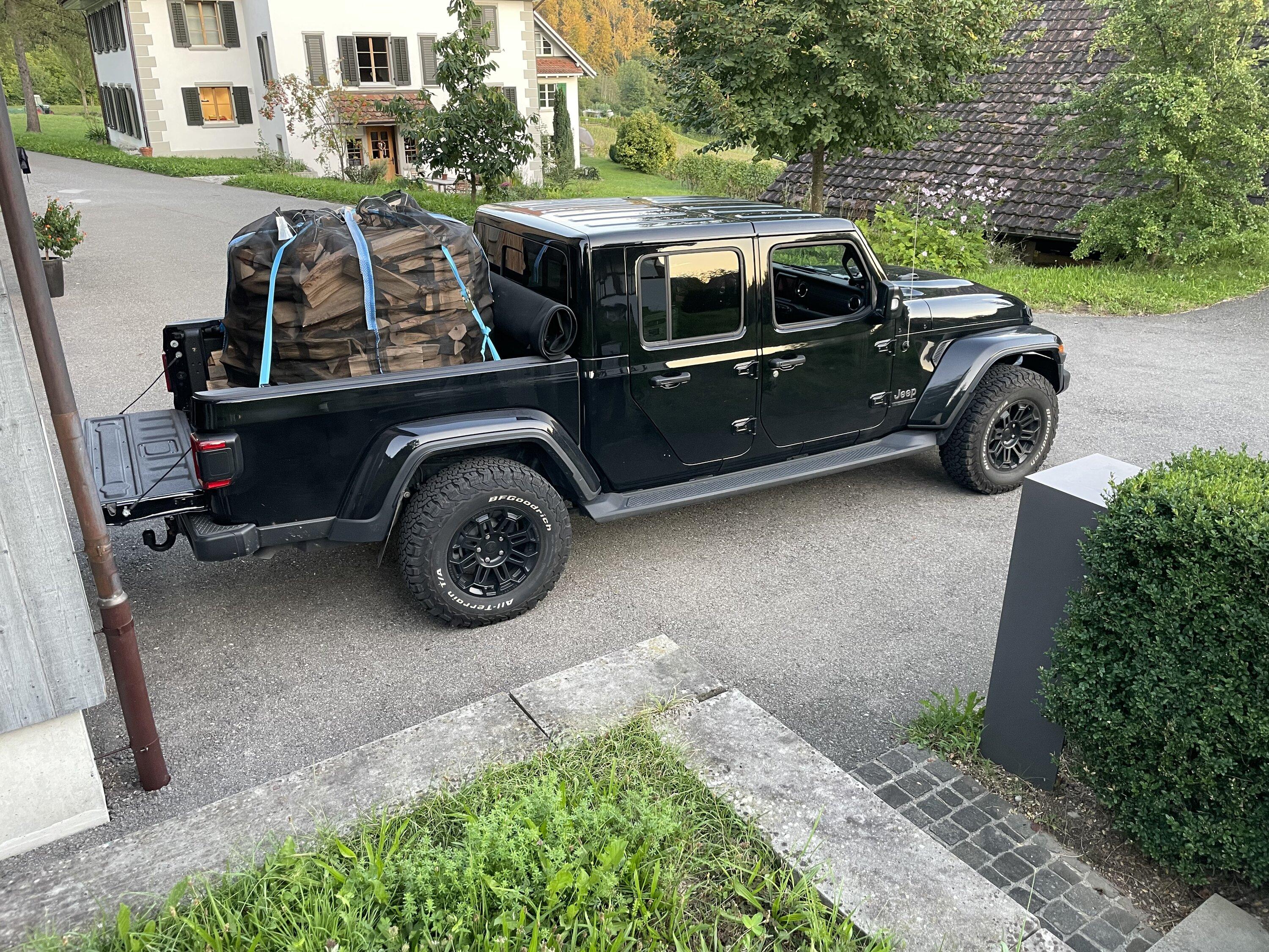 Jeep Gladiator What did you do WITH your Gladiator today? 77A92A71-9DE4-46C4-880B-F78F53E189AF