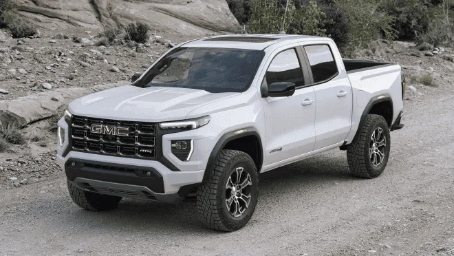 Jeep Gladiator 2023 Chevy Colorado just dropped... What does that mean for the Gladiator. 1662127391211