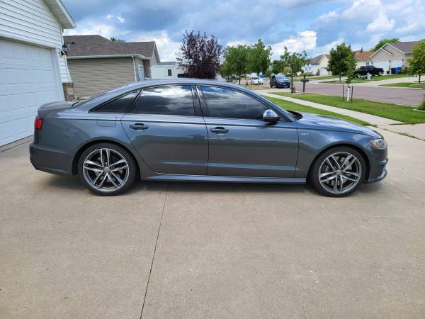 Jeep Gladiator 2017 Audi S6 Prestige 00808_9NmRdRE9wM9z_0CI0t2_600x450