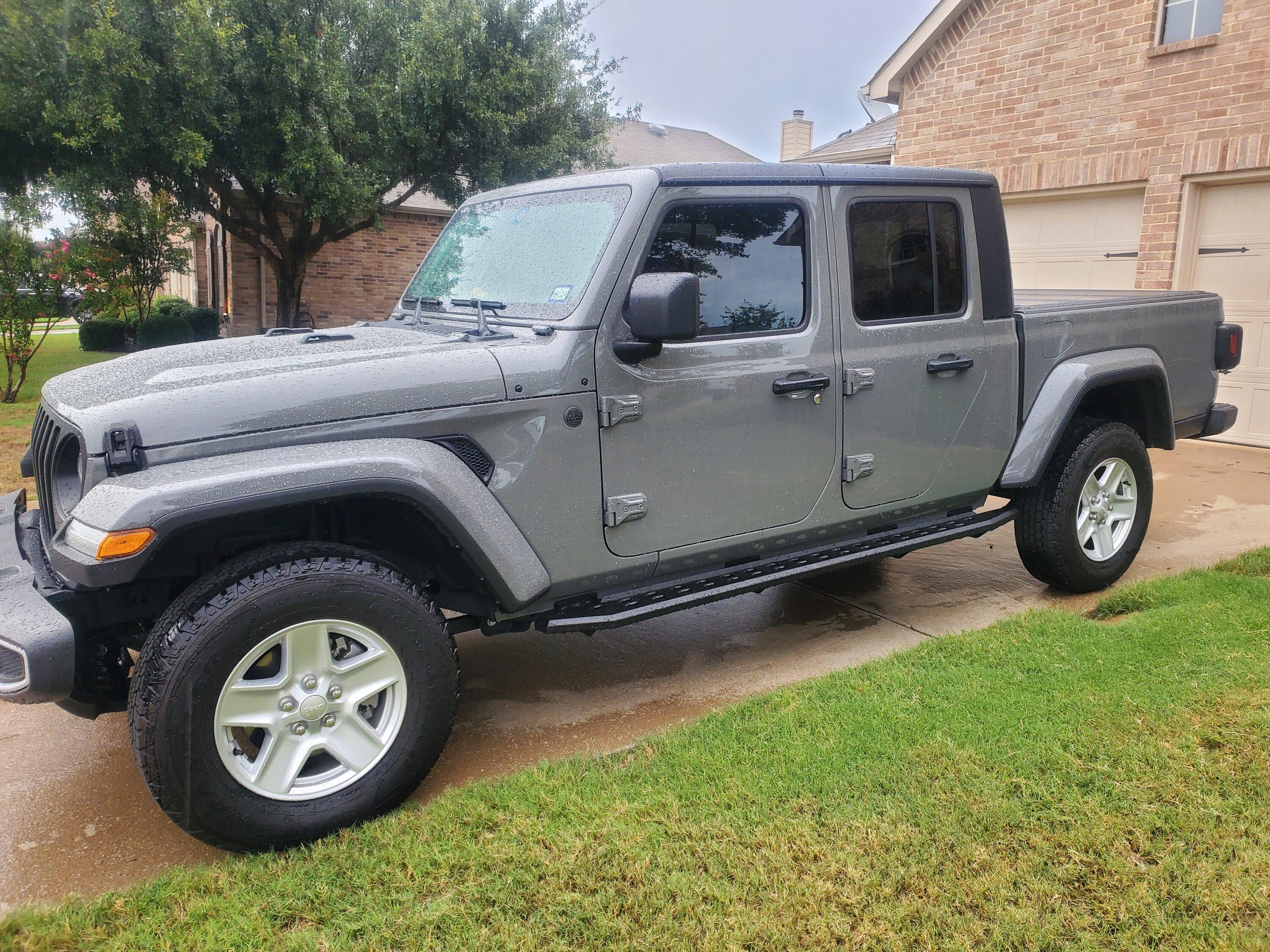 Jeep Gladiator Parked close to a new Bronco today. Graycie1