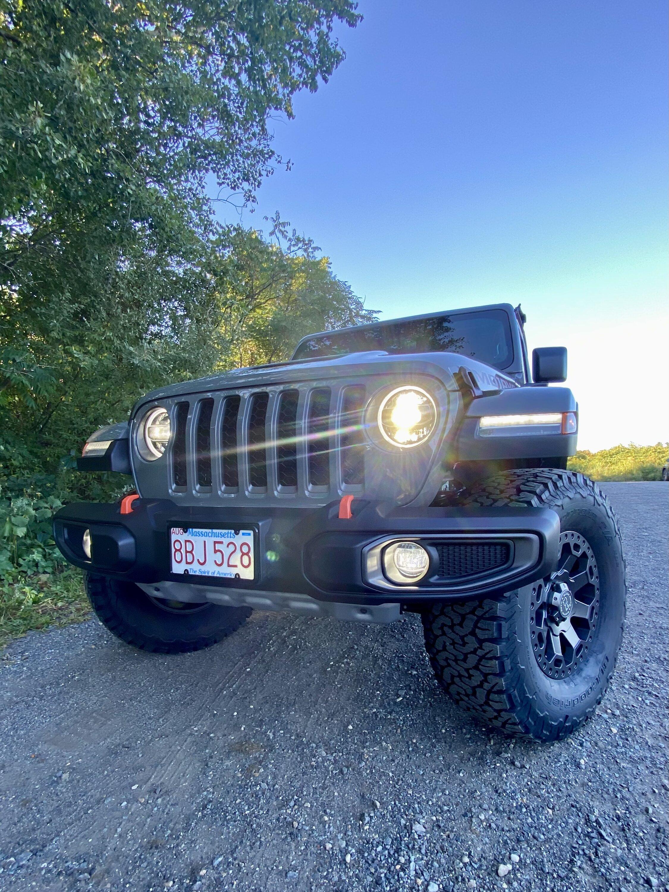 Jeep Gladiator Sting-Gray owner... show me your gray wheels 41800F69-497D-4331-BA5F-B0D5CFE4B782