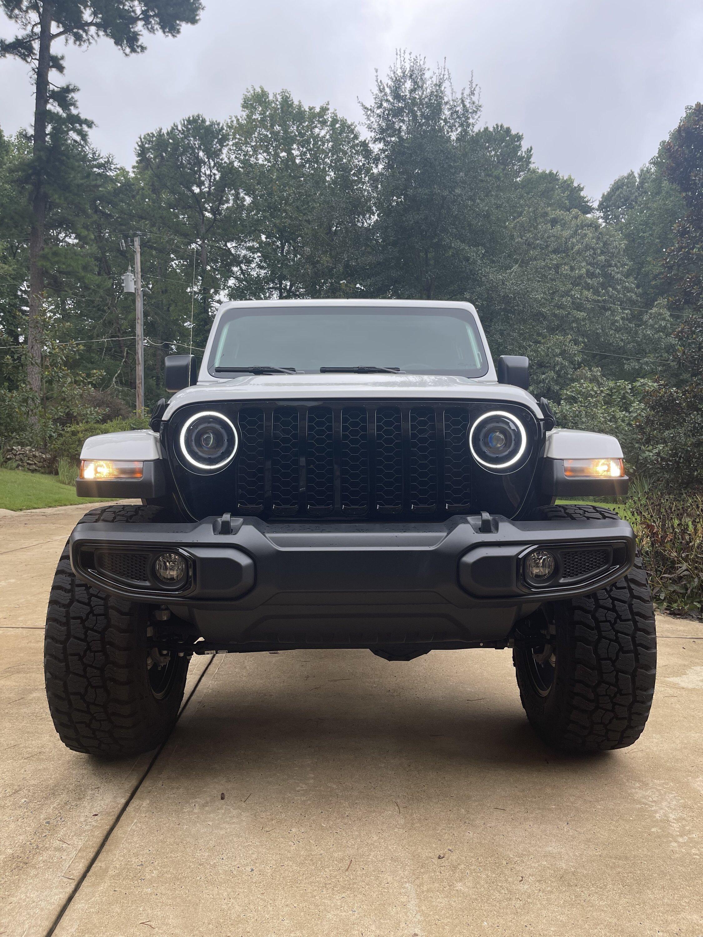 Jeep Gladiator Oracle Oculus Bi LED - $360 shipped E61F92E1-B4F0-42E8-8B52-1EC3ED482A24