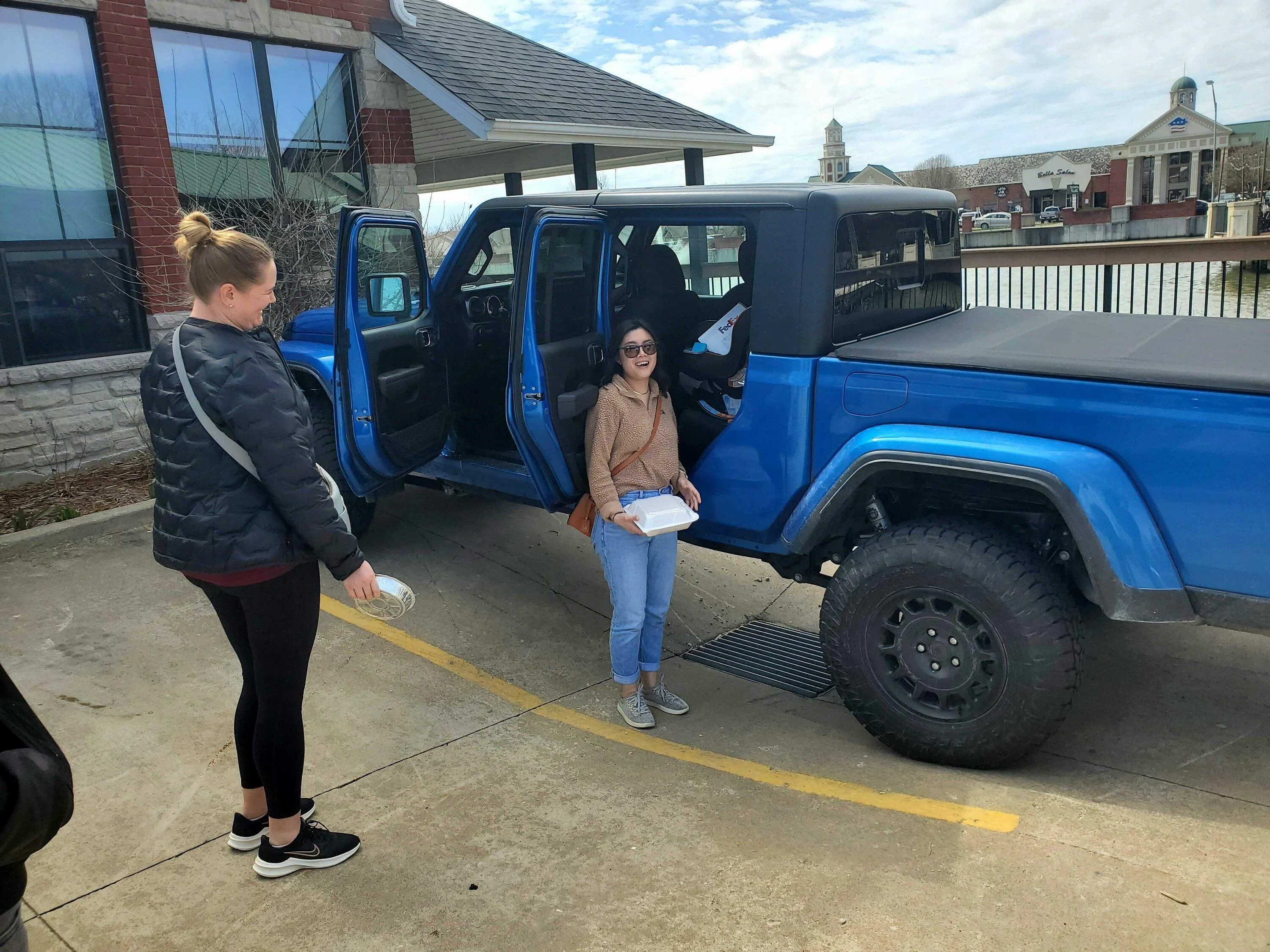 Jeep Gladiator Vrael's 22 Hydro Blue Sport S 20220325_134214