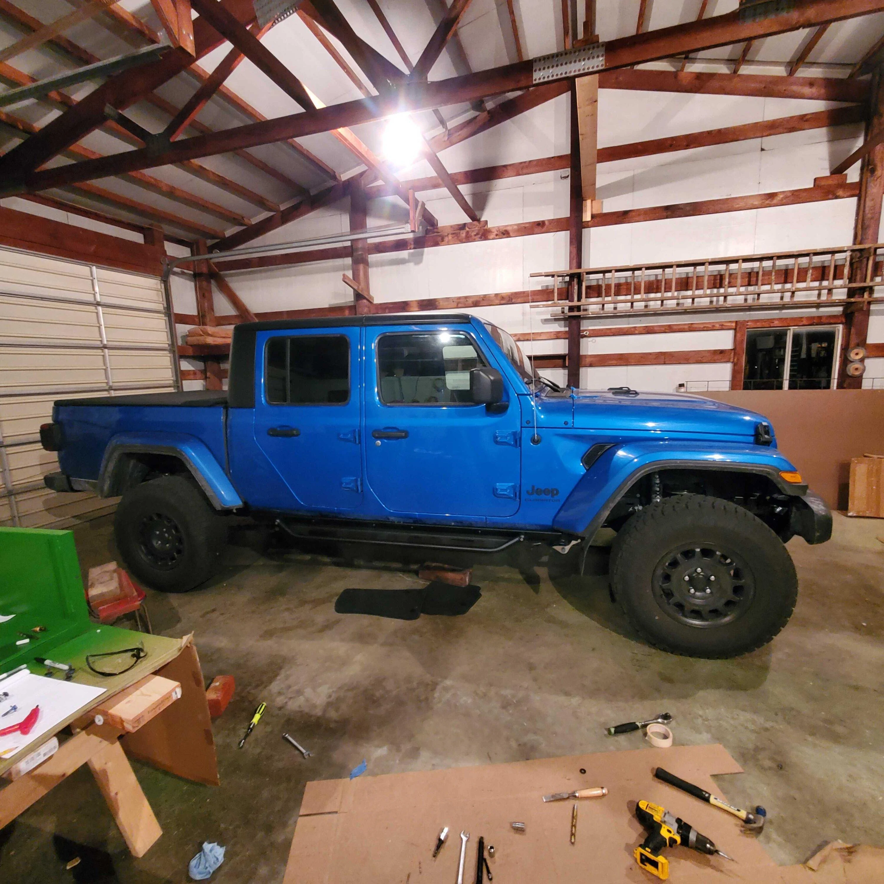 Jeep Gladiator Vrael's 22 Hydro Blue Sport S 20220412_231920