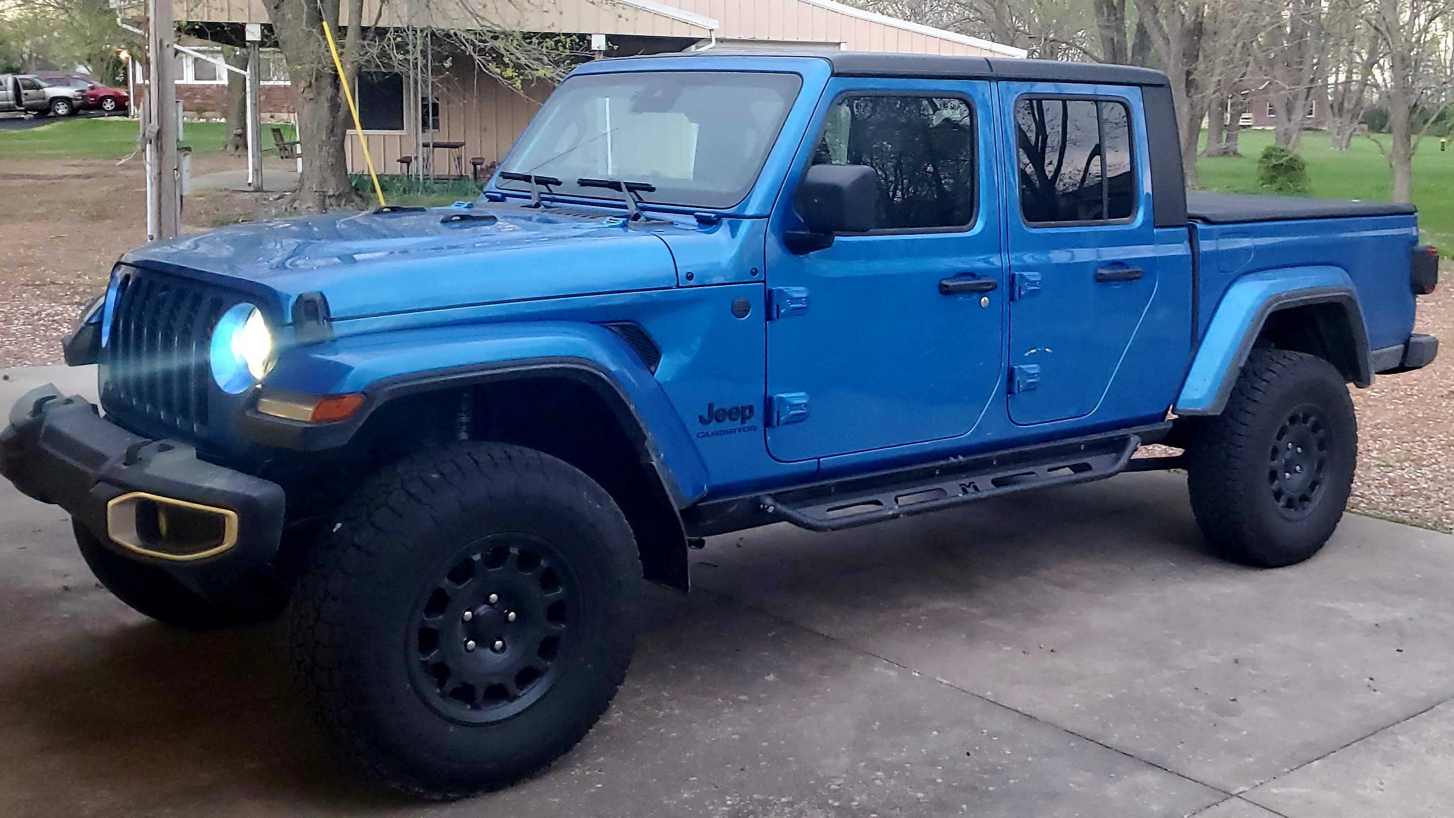 Jeep Gladiator Vrael's 22 Hydro Blue Sport S 20220423_192808