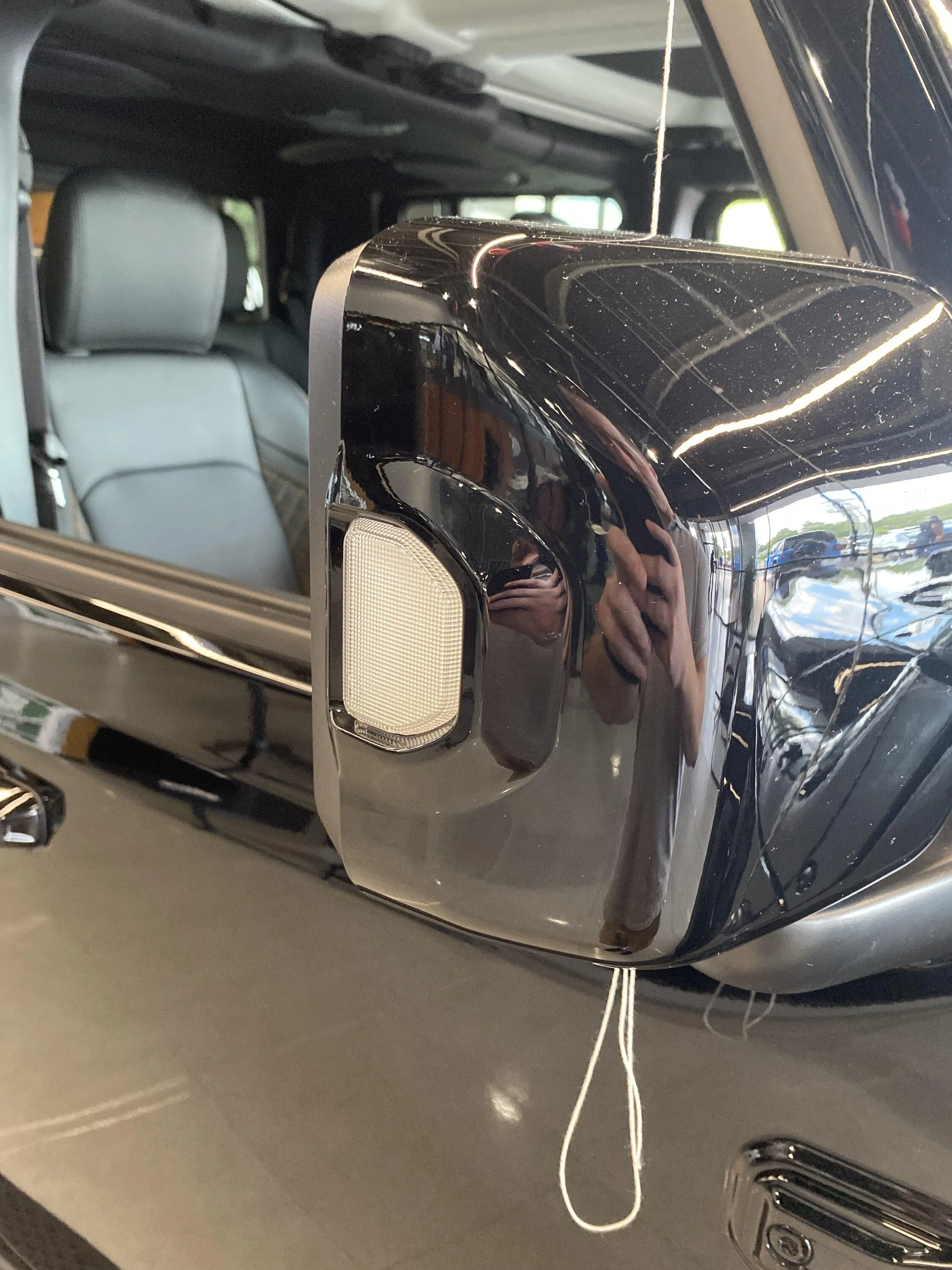 Jeep Gladiator High Altitude with export mirrors. TCHX7569