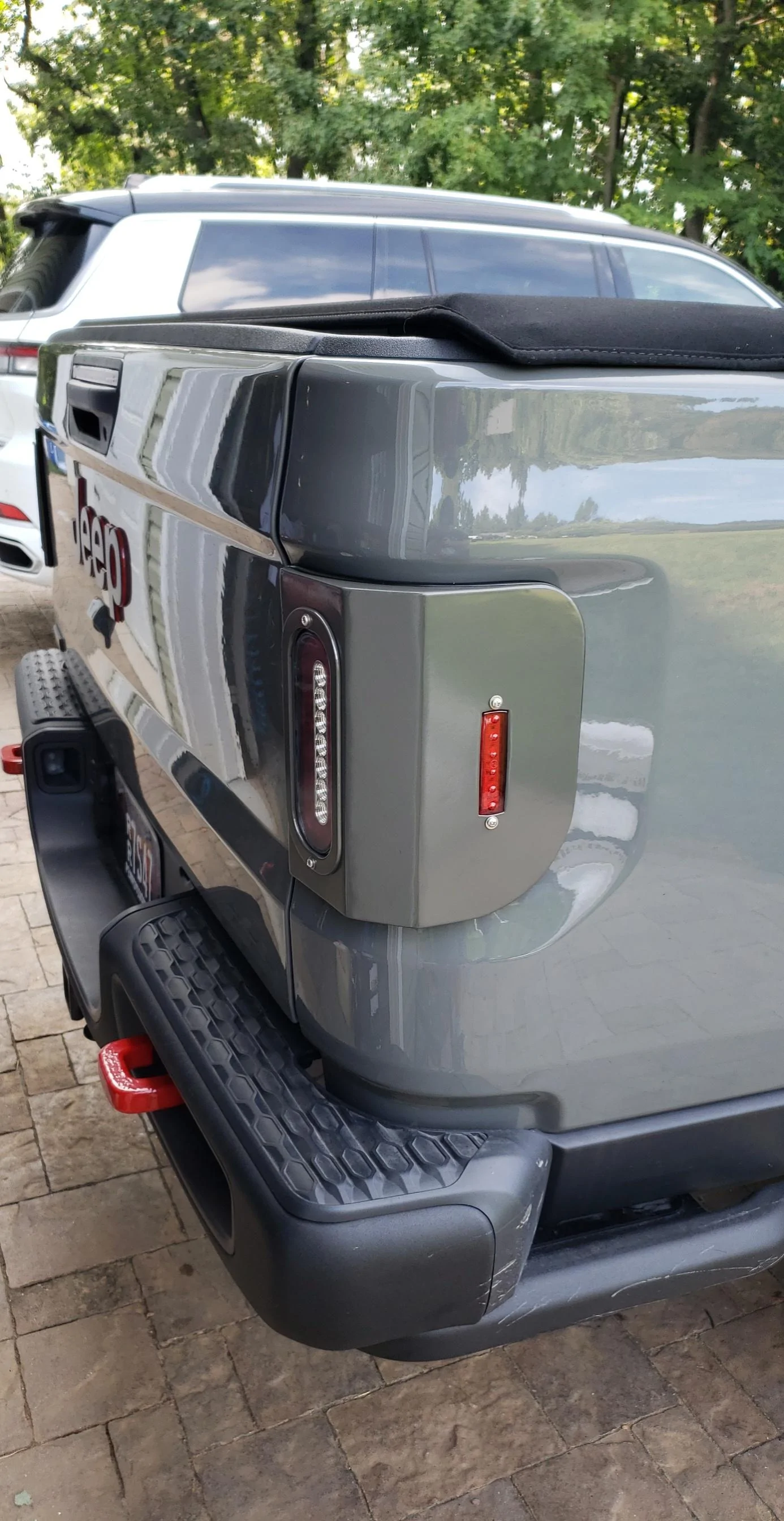 Jeep Gladiator New Jeepsteel.com tail lights installed! Snapchat-367288233