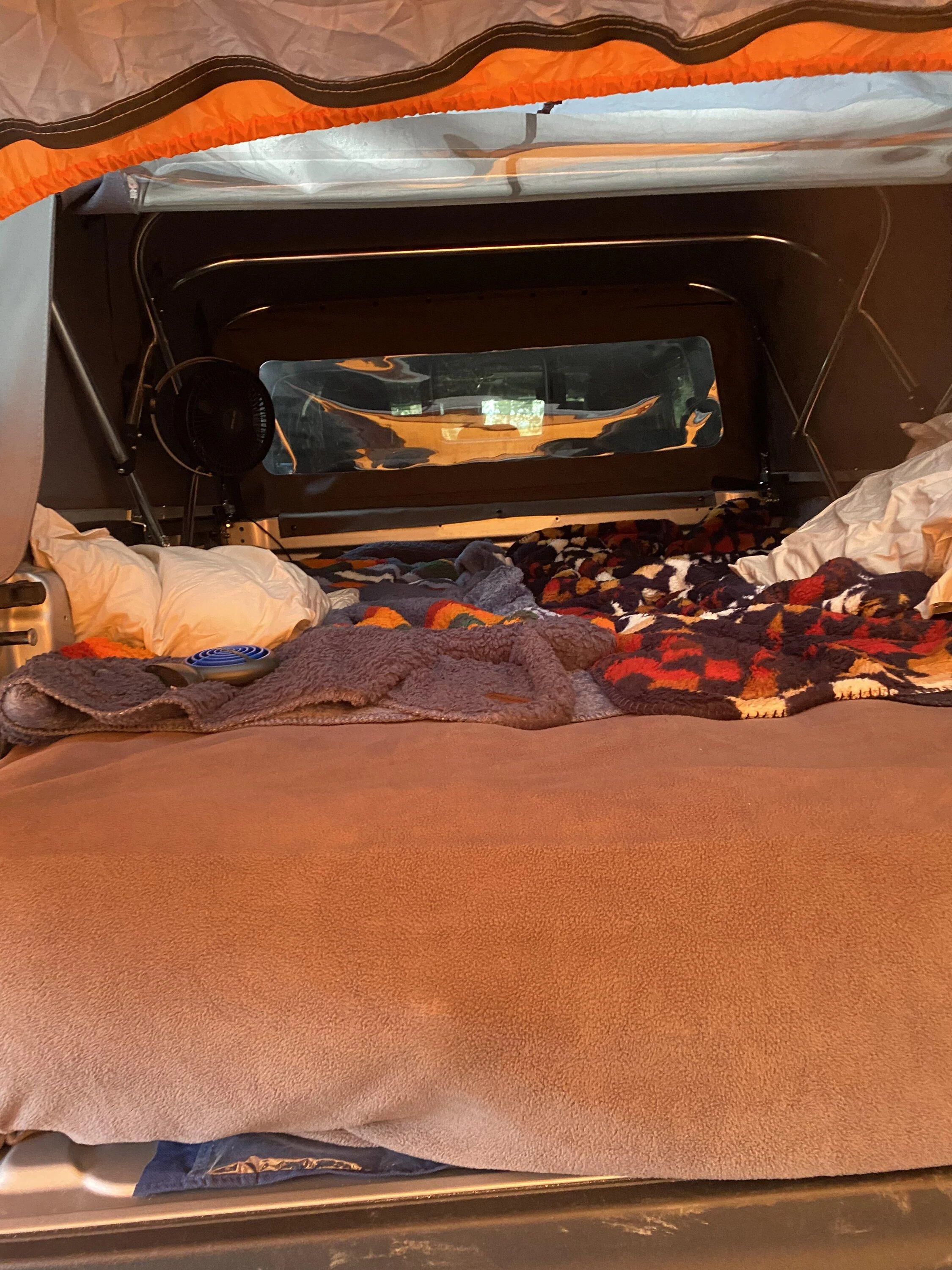 Jeep Gladiator Does anyone use this setup, " Rightline Gear 4x4 Gladiator Truck Tent Truck Tent with Airbedz Mattress" 4A104498-234C-42DF-81E9-8E64D18DA18A