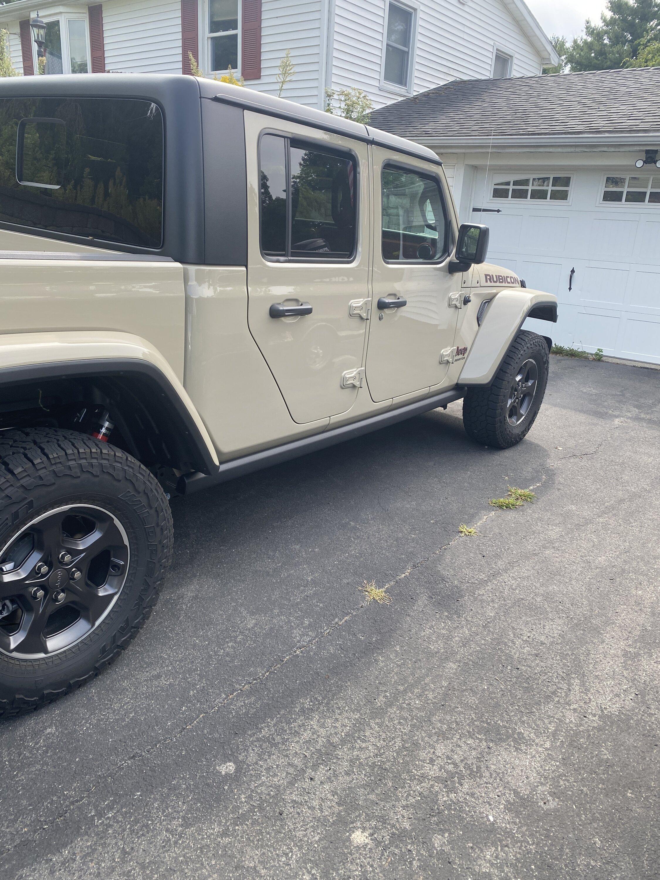 Jeep Gladiator Gobi Gladiators Waiting Room E5723D59-C67E-484A-B536-02FA6B44B2CE