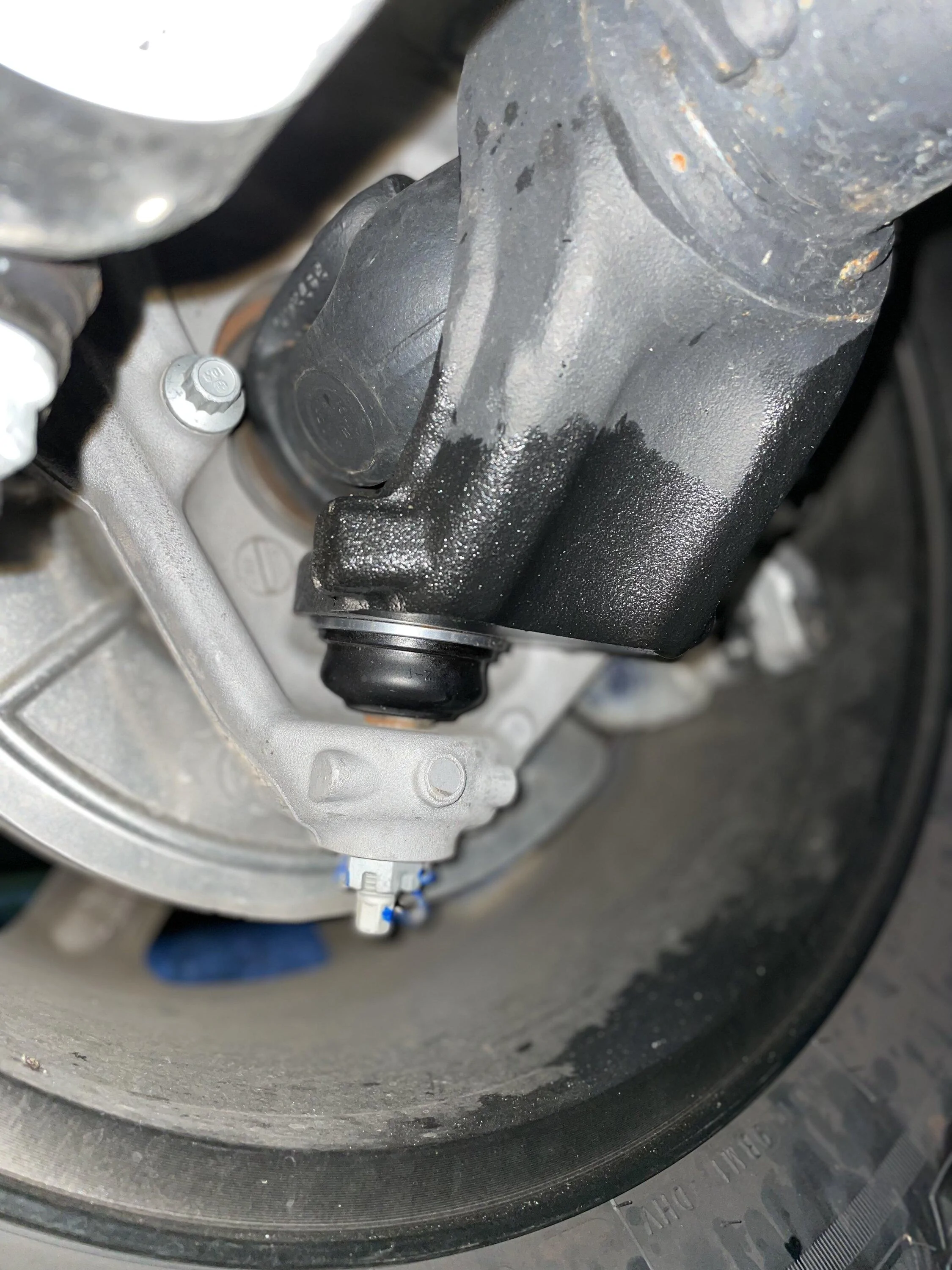 Jeep Gladiator Bad Axle Seal? B8FE77A5-E7F4-4374-8FBB-51D681480145