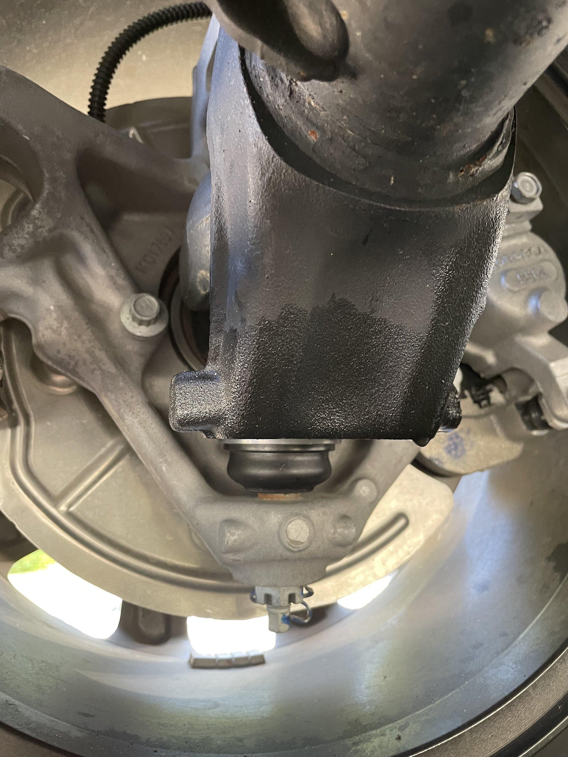 Jeep Gladiator Leaking axle seal? 5692C19B-4FDC-409F-B502-95692BF0DFA3