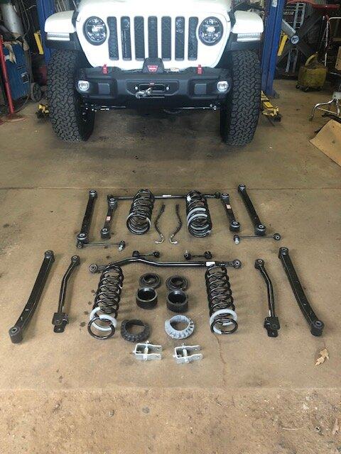 Jeep Gladiator Complete JT Diesel Rubicon suspension minus shocks IMG_4371