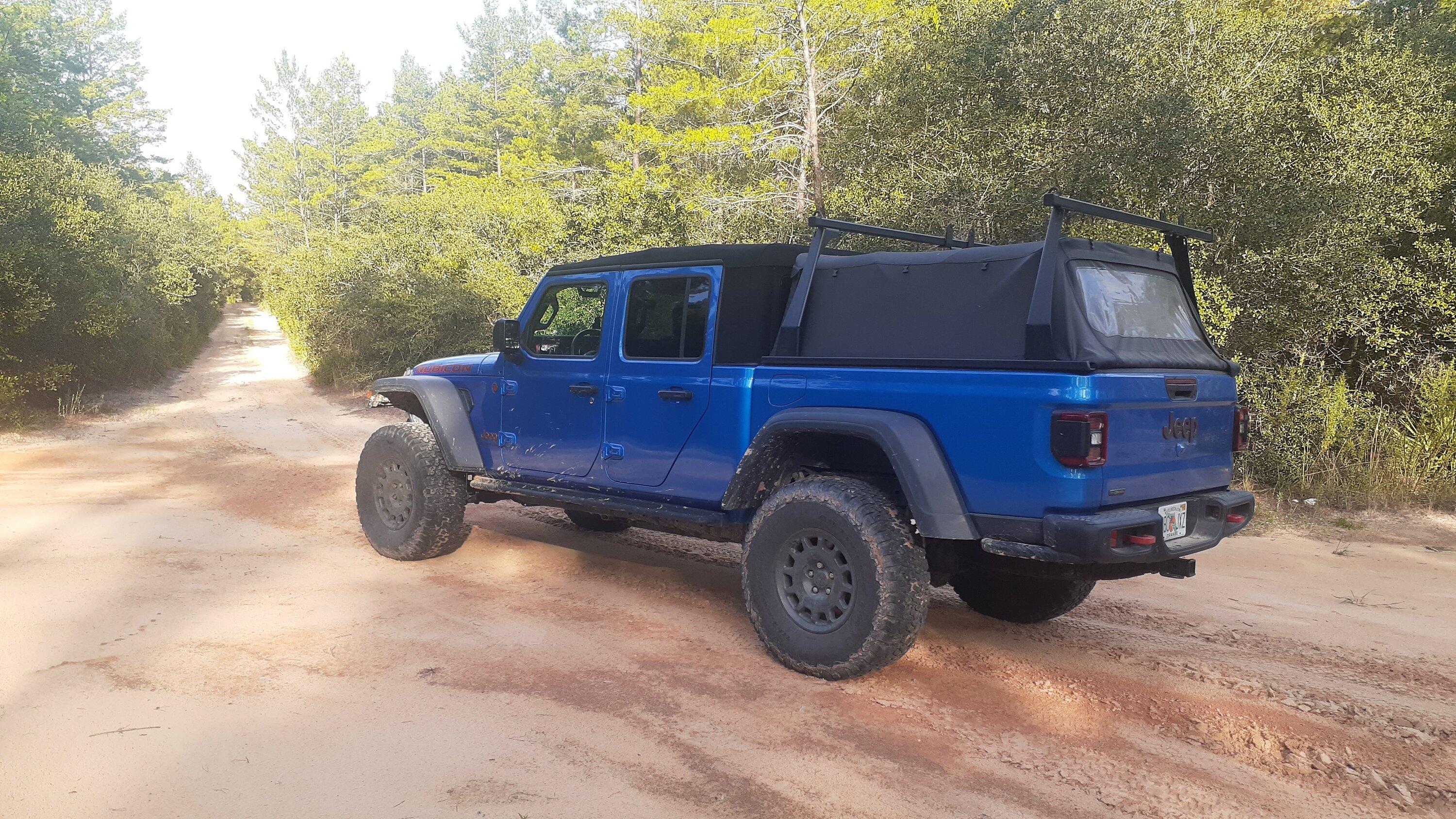 Jeep Gladiator Tan SofTopper on Gator Gladiator w/ Premium soft top? 20220723_184623