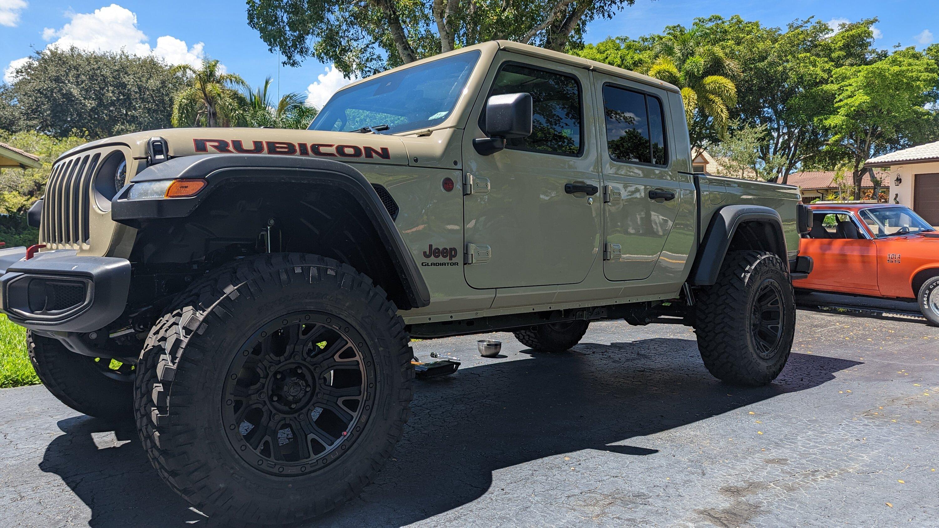 Jeep Gladiator 2022 Gobi Rubicon Build PXL_20220904_172458965
