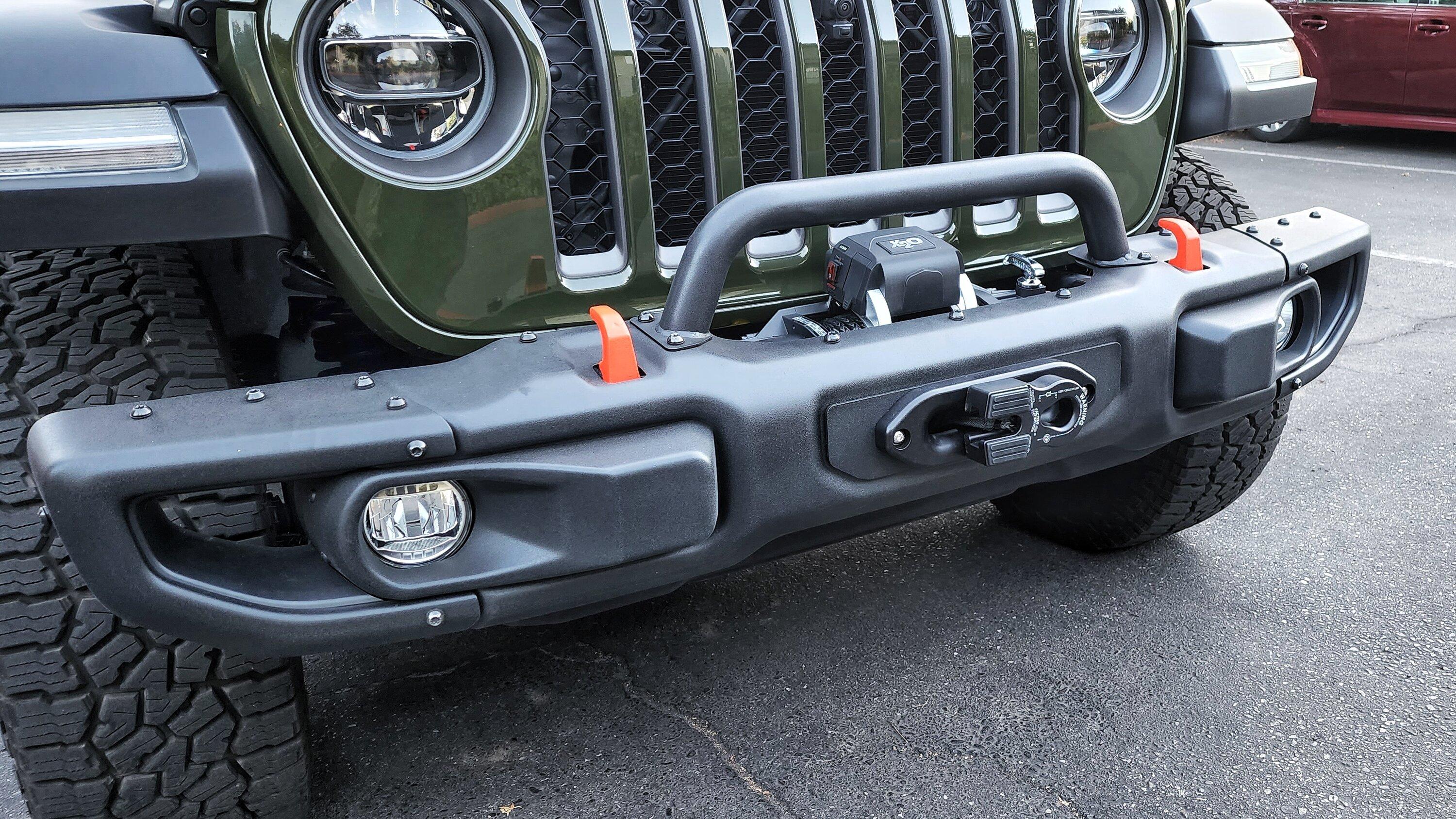Jeep Gladiator Swapping the Mojave plastic bumper with the Mopar steel bumper 20220827_192557-01