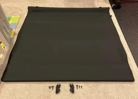 Jeep Gladiator Factory rollup bed cover F49B877A-E642-4C1D-8E56-6B7780E27C6F