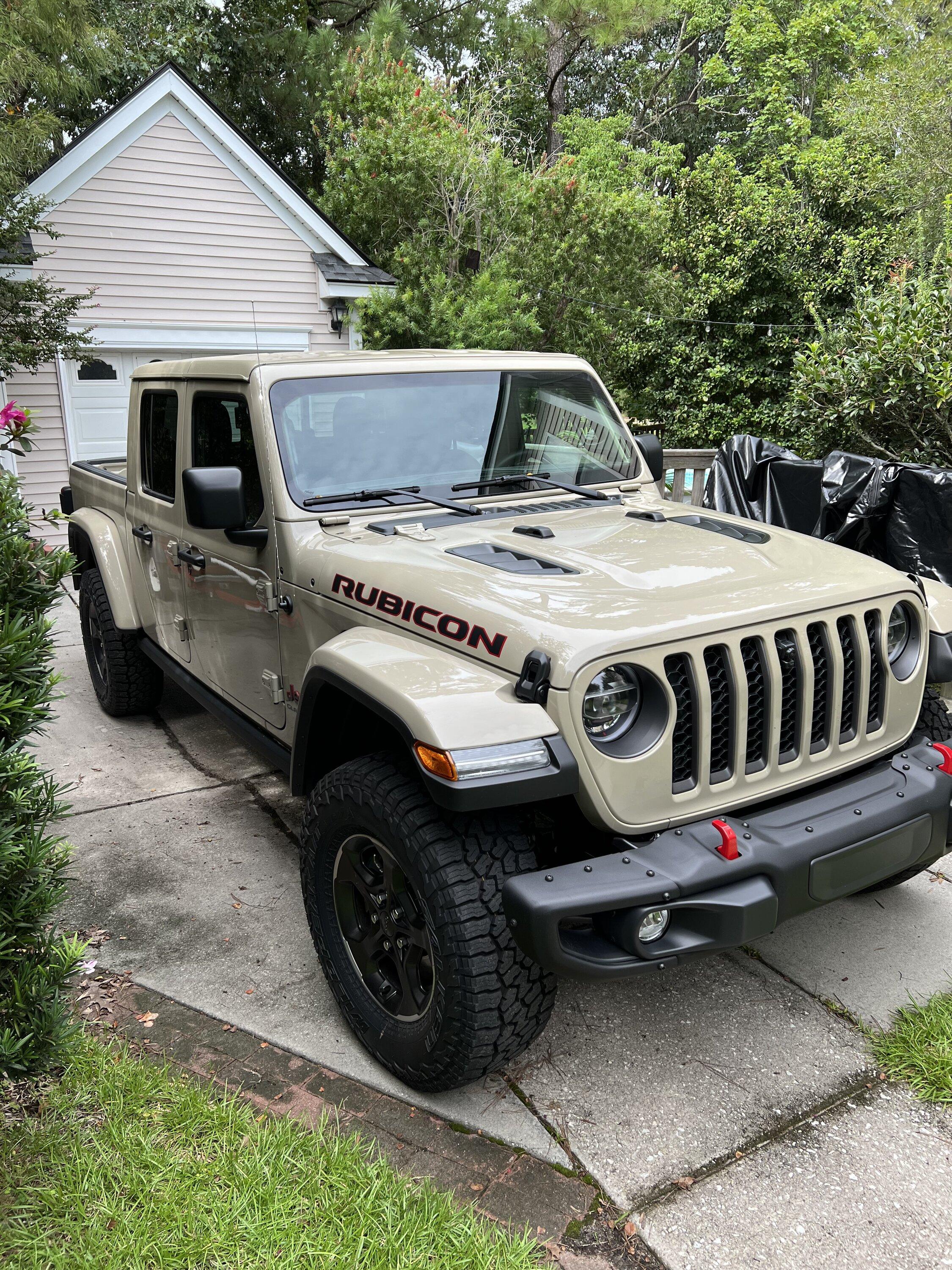 Jeep Gladiator Gobi Gladiators Waiting Room IMG_8212