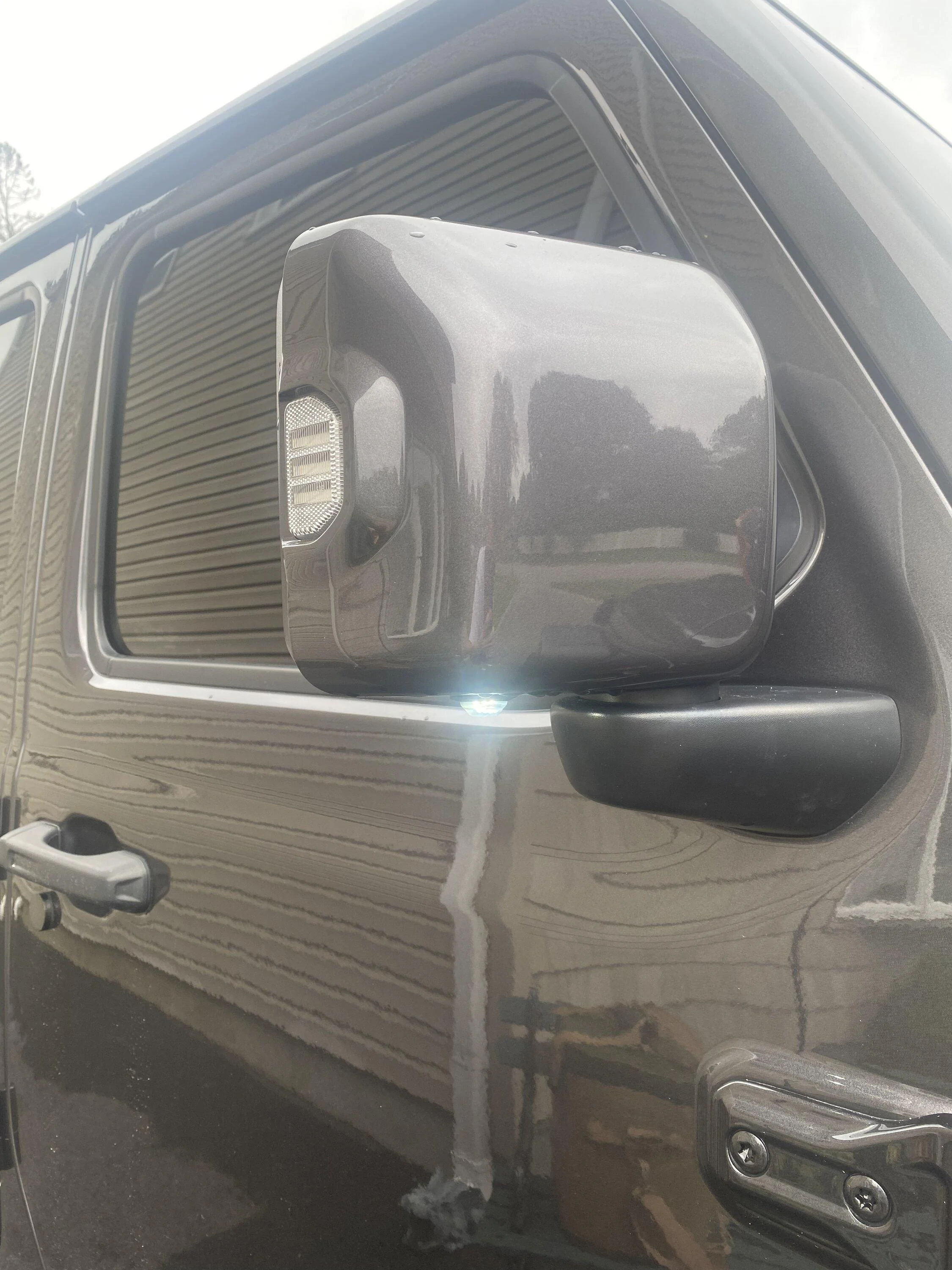 Jeep Gladiator GRANITE CRYSTAL JT Gladiator Club 21242510-AFE5-44DE-8DBC-182CC94F201D