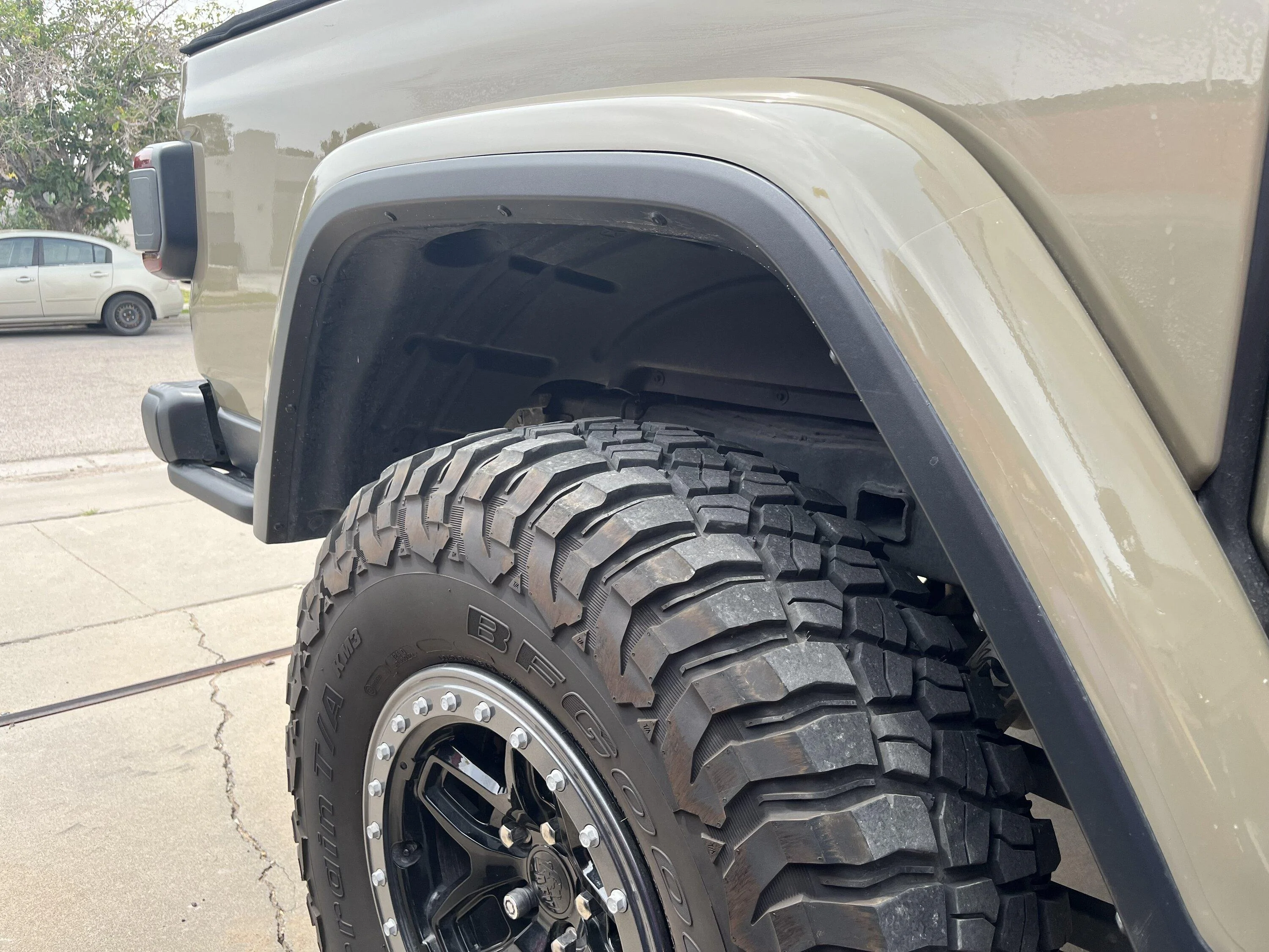 Jeep Gladiator Rugged Ridge Max Terrain Flares for Gladiator JT install/review. IMG_5317