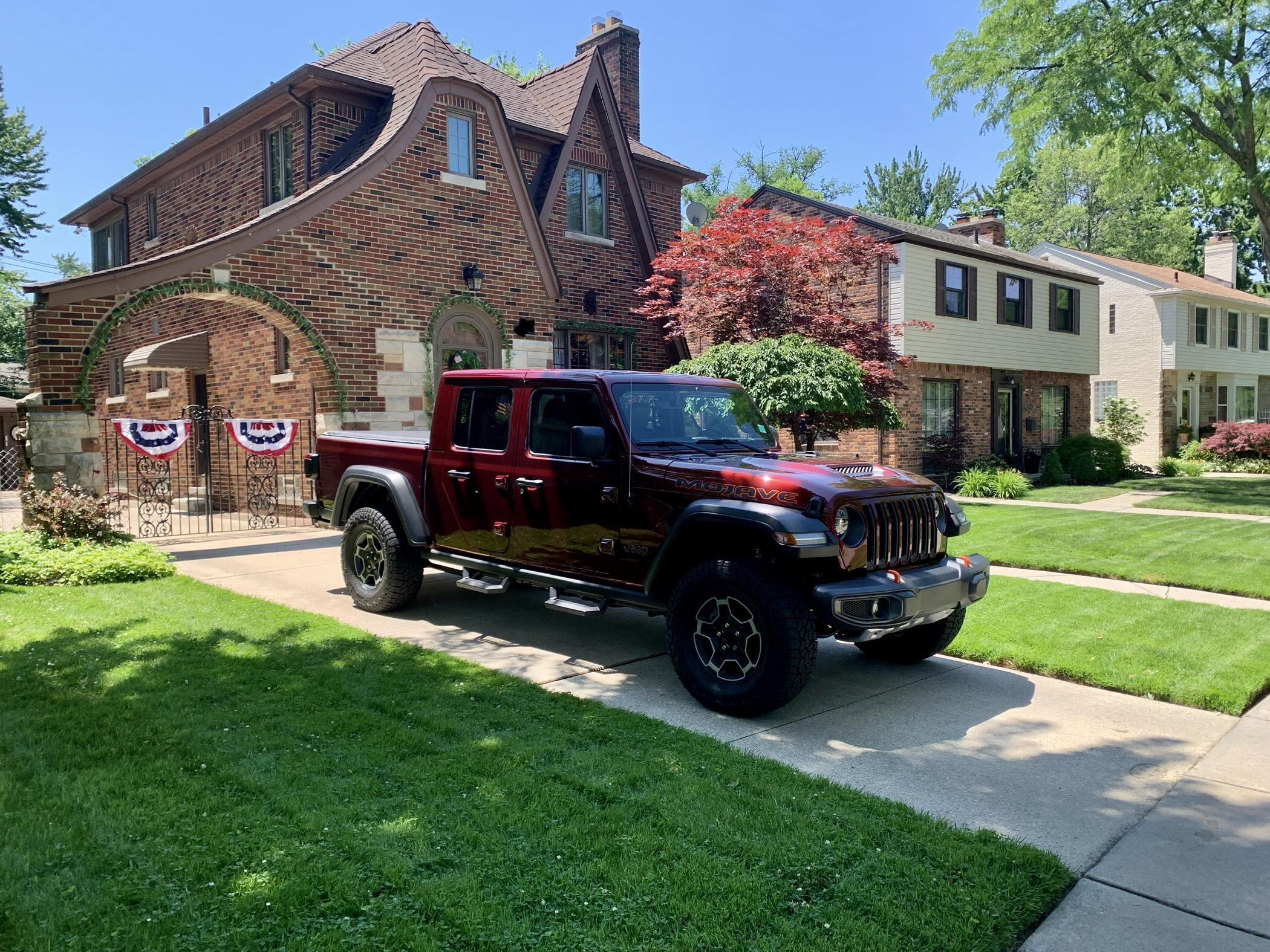 Jeep Gladiator Do you regret buying a Mojave? 446EB68D-28F0-49DF-BEF7-E9216646C4F6