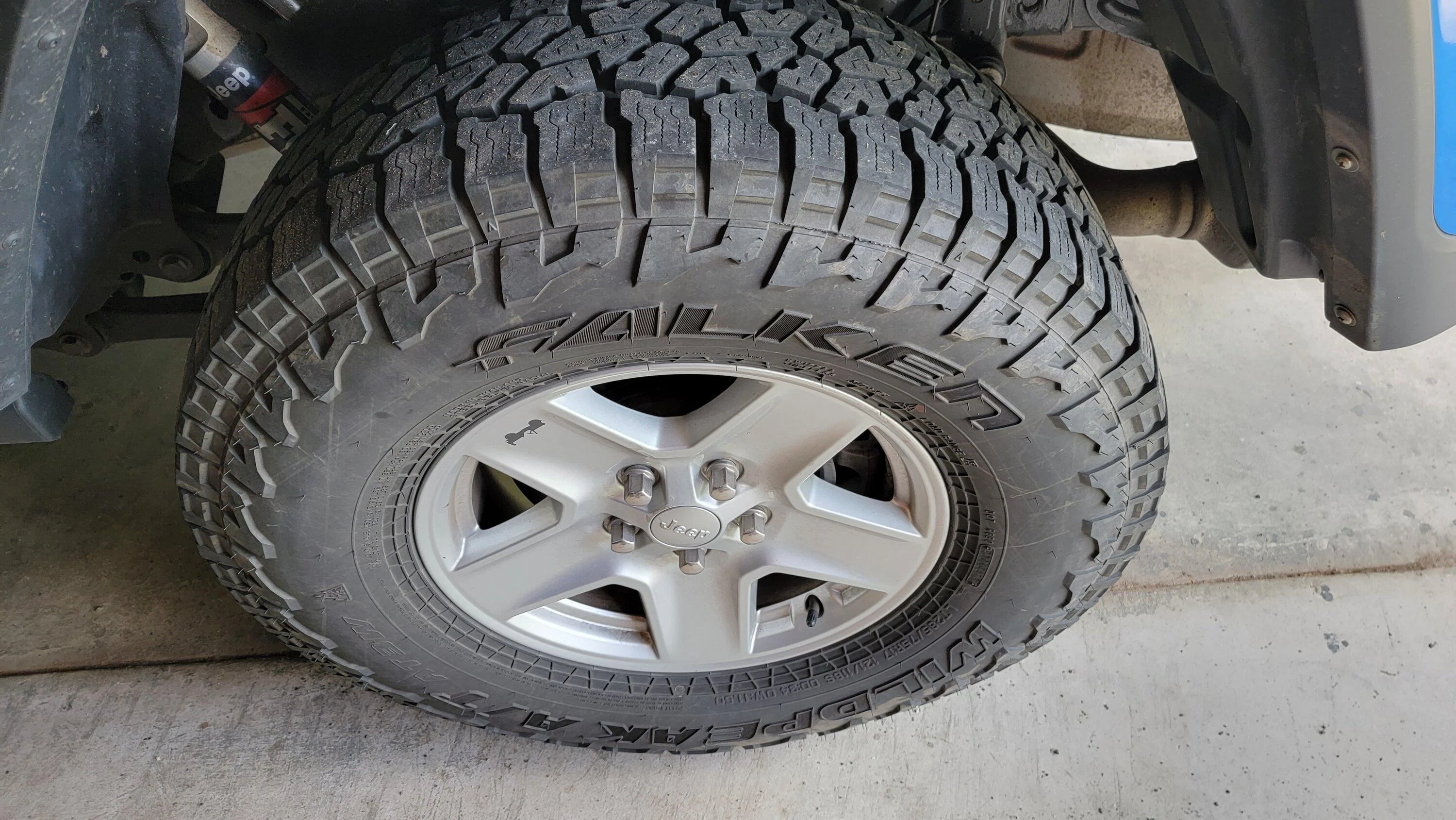 Jeep Gladiator FS 2020 sport wheels with 285/75-17 20220730_131224