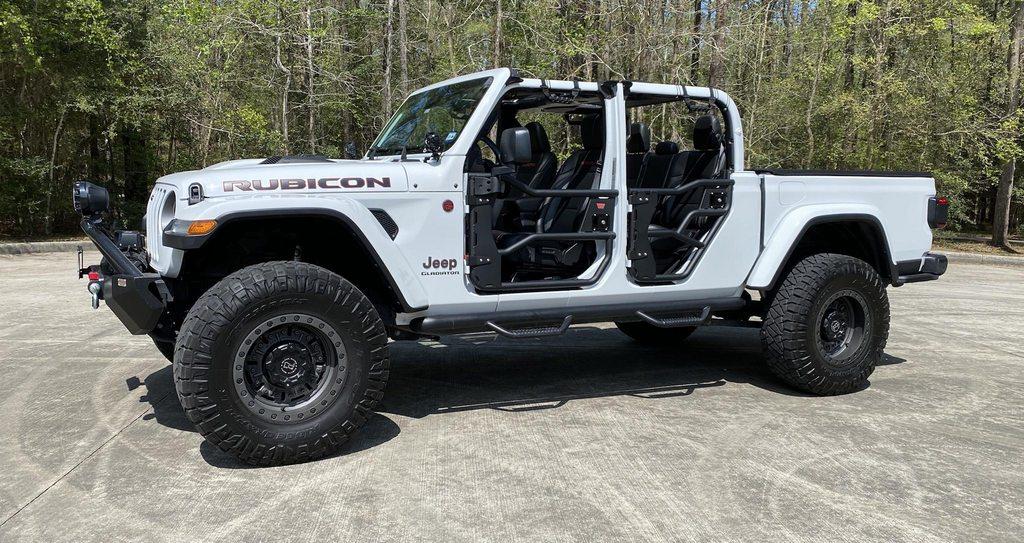 Jeep Gladiator 37 inch tires on 18 inch wheels... Anyone??? HomWoGAh