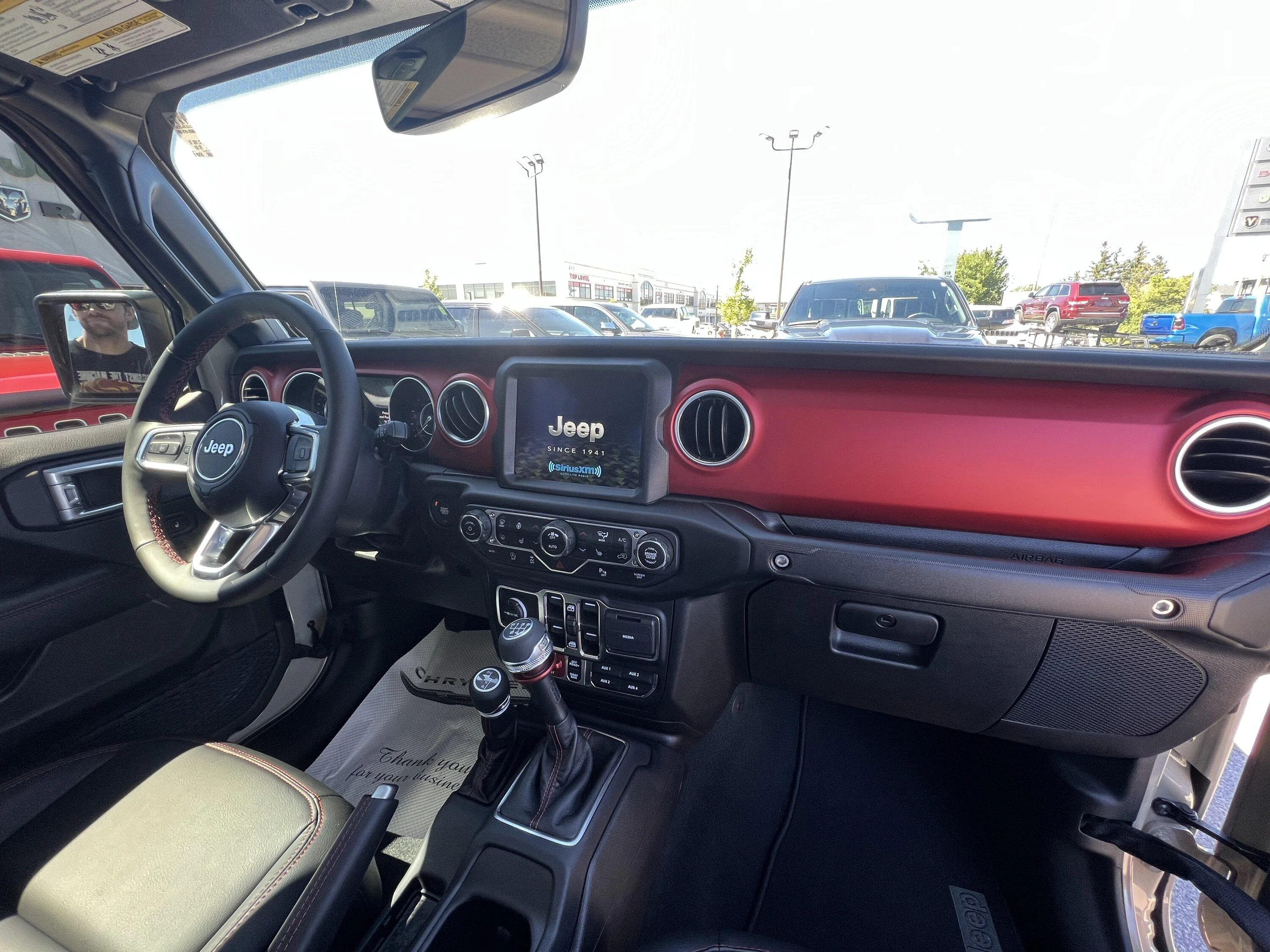 Jeep Gladiator GOBI Gladiator JT Club 4960B057-0E60-40A9-AA92-F6B1CE48DF00