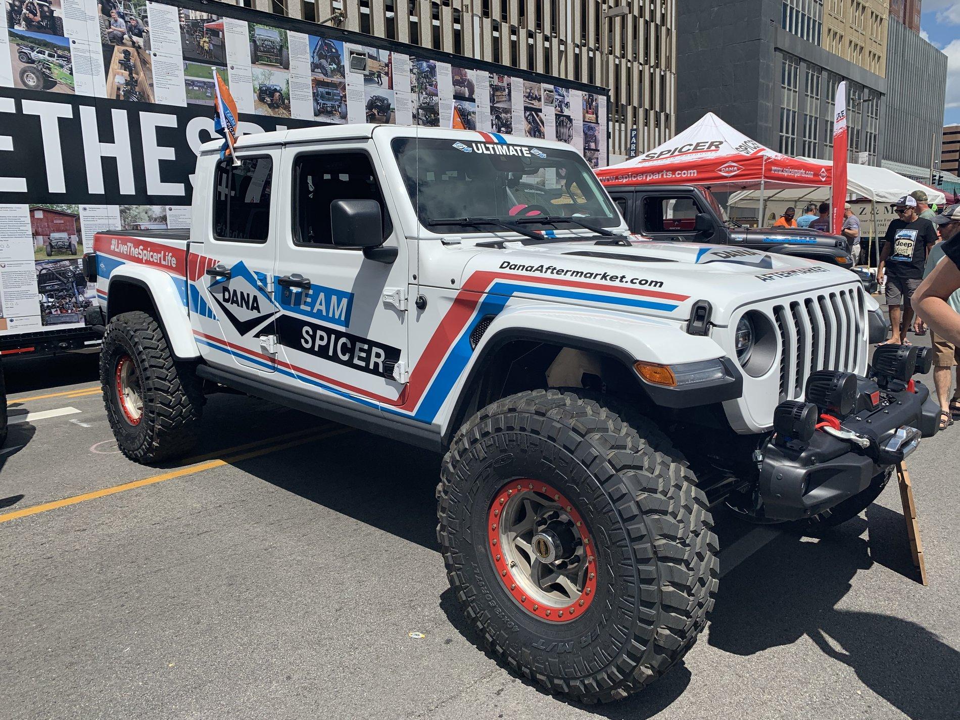 Jeep Gladiator Jeep Fest 2019 photos 8EE96CEA-FD6C-4057-9219-F7D5F715F04A