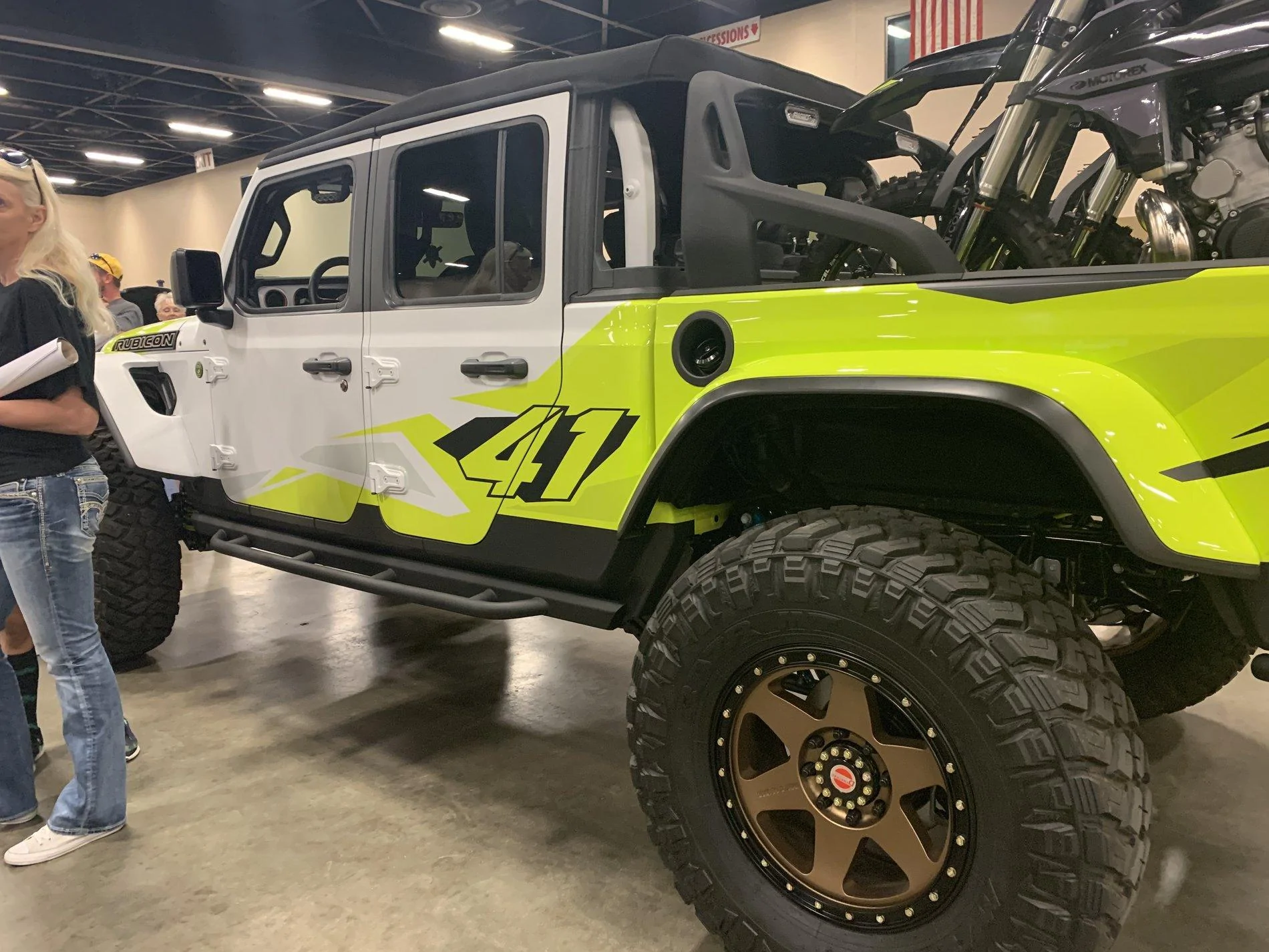 Jeep Gladiator Jeep Fest 2019 photos 881EC9BF-4E71-47CE-ABE9-048579554D75