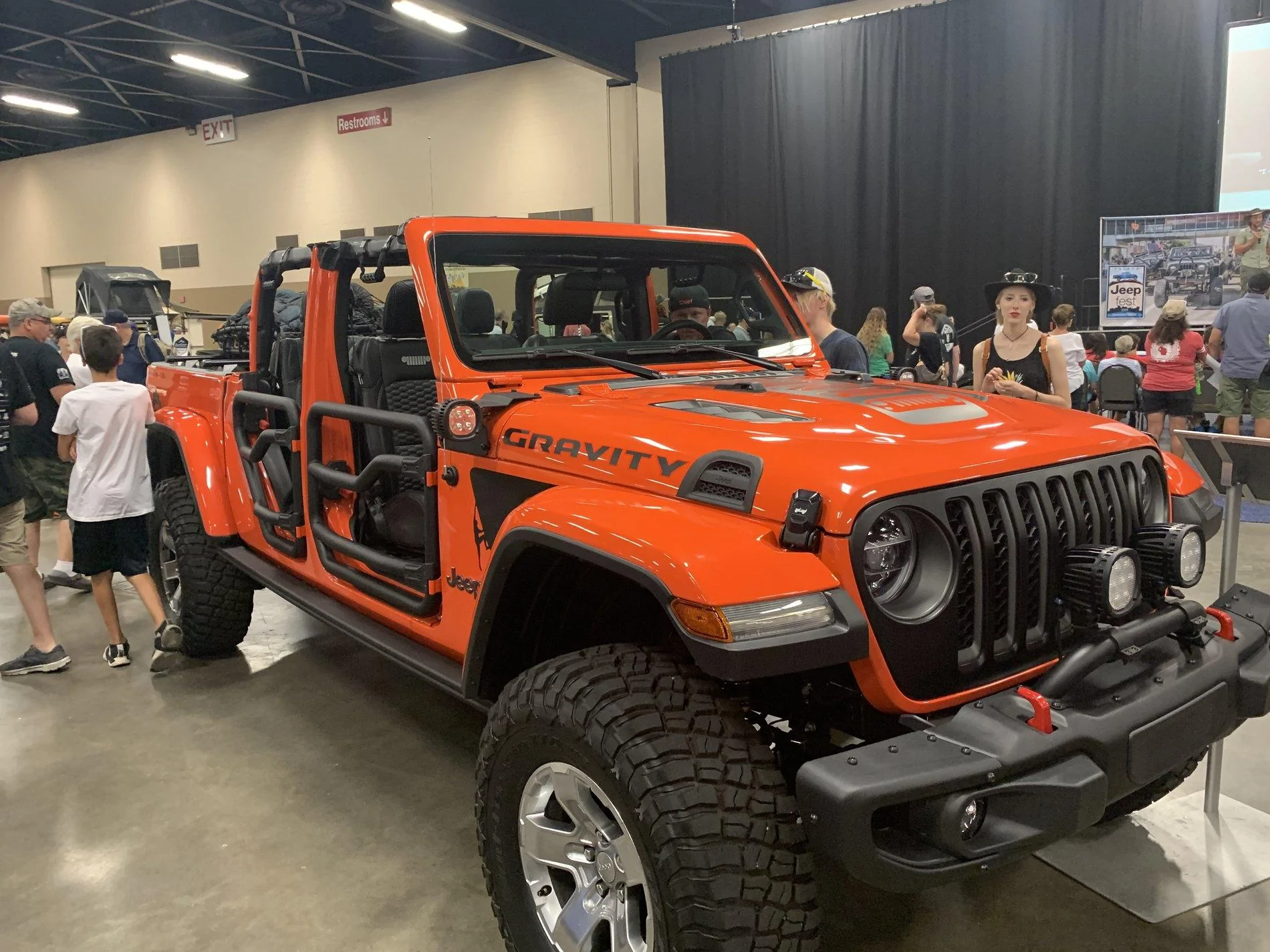 Jeep Gladiator Jeep Fest 2019 photos 482B2B19-D916-4371-BF18-7CF61ECE7DB6