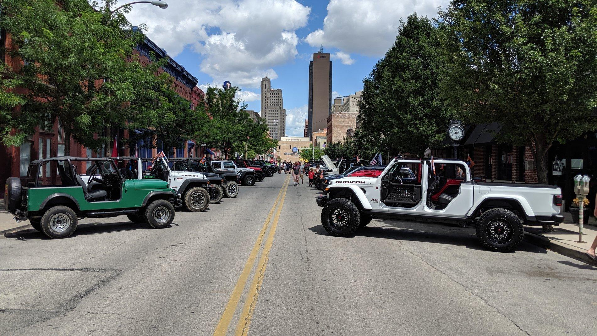 Jeep Gladiator Jeeps Parking Next To Jeeps IMG_20190810_134147