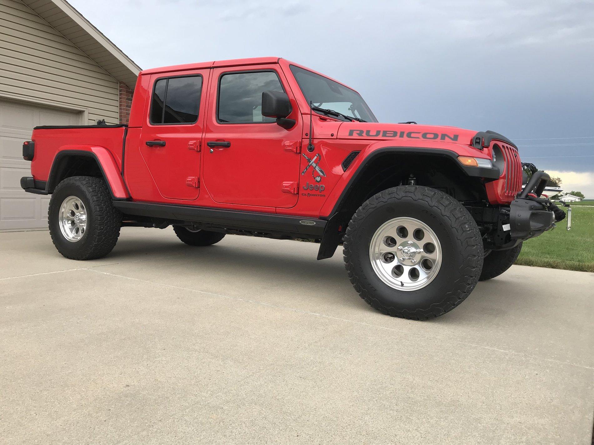 Jeep Gladiator Gladiators on Mopar 2" Lift Kit 3CC55F8B-E354-4F76-AE81-B82850E8D243