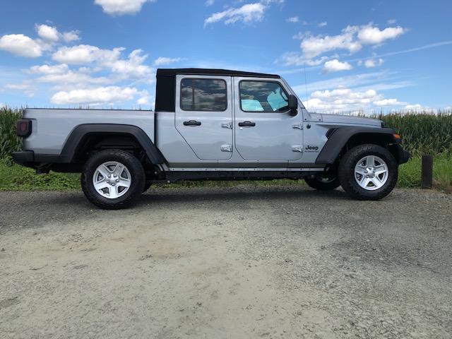 Jeep Gladiator Took Delivery of Your JT? Sign in Here! Glad3