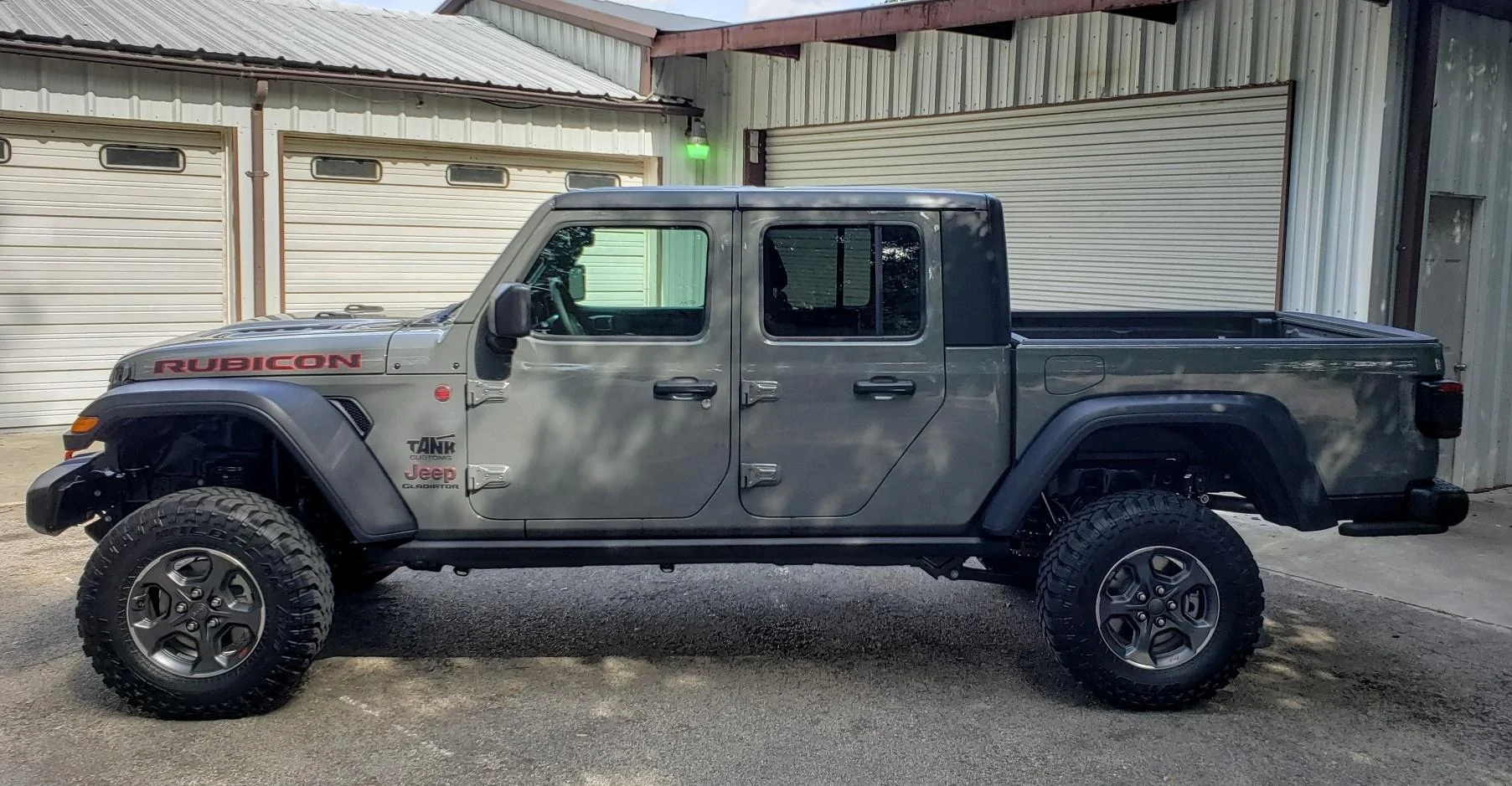 Jeep Gladiator Husband Gladiator and Wife JL build(s) Skyjacker 45 JT