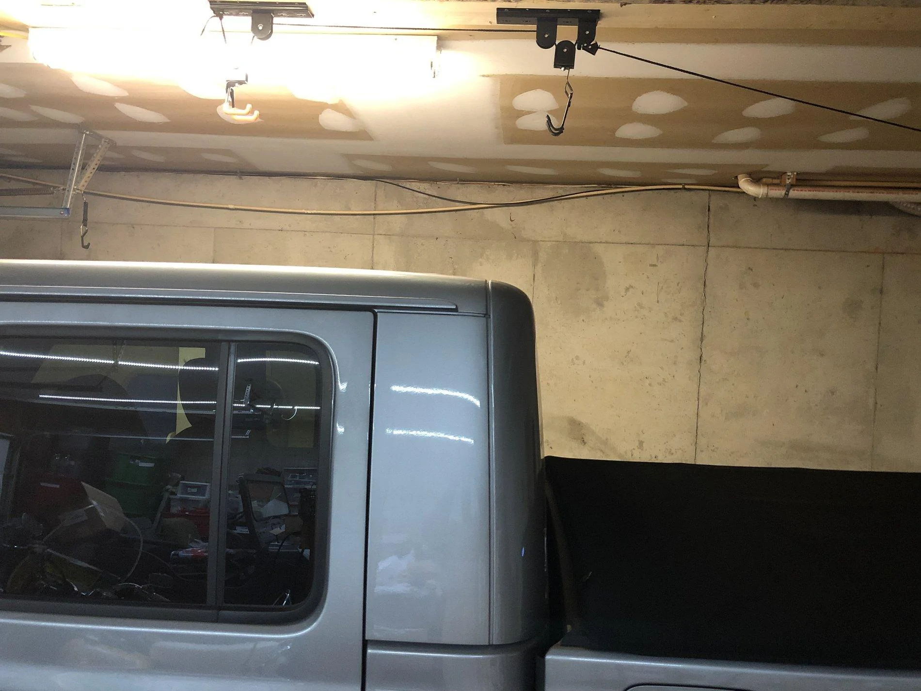 Jeep Gladiator Gladiator Hardtop Hoist 75EE42F4-6431-4922-AB2D-0901BD7E61A2