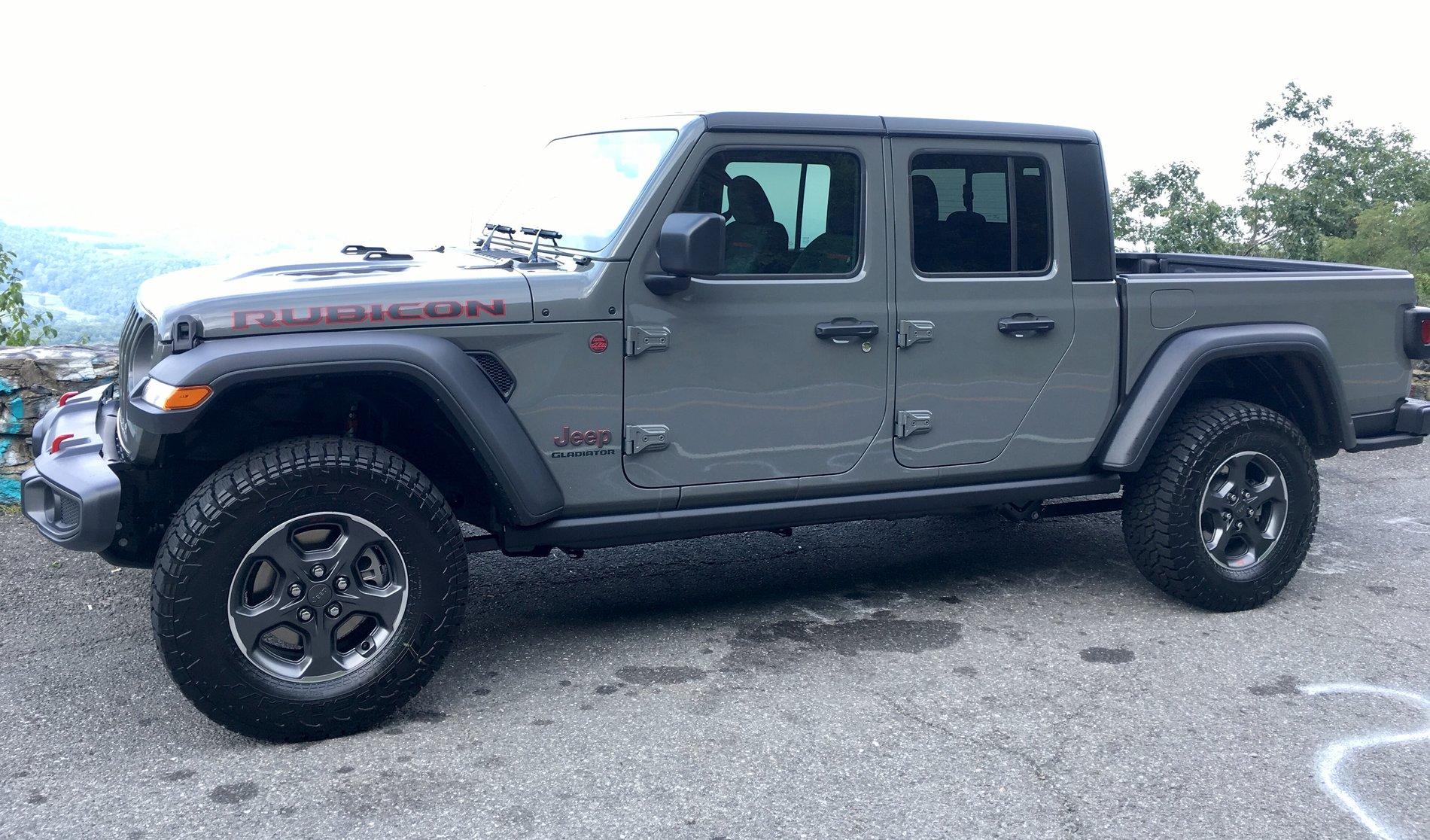Jeep Gladiator STING GRAY Gladiator JT Club D26AD285-404F-4DB9-9FAD-AB6E275182E8