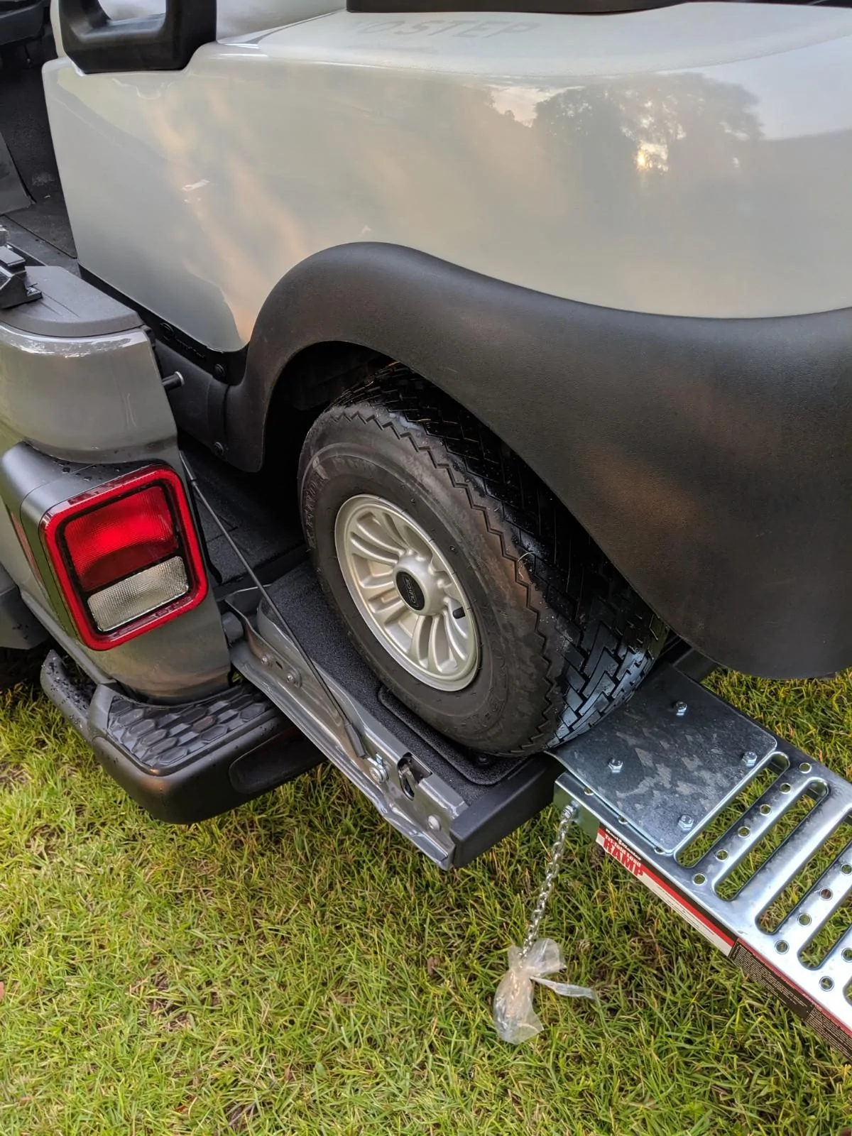 Jeep Gladiator Club car golf cart DOES fit in the bed of the Gladiator IMG_20190813_193344