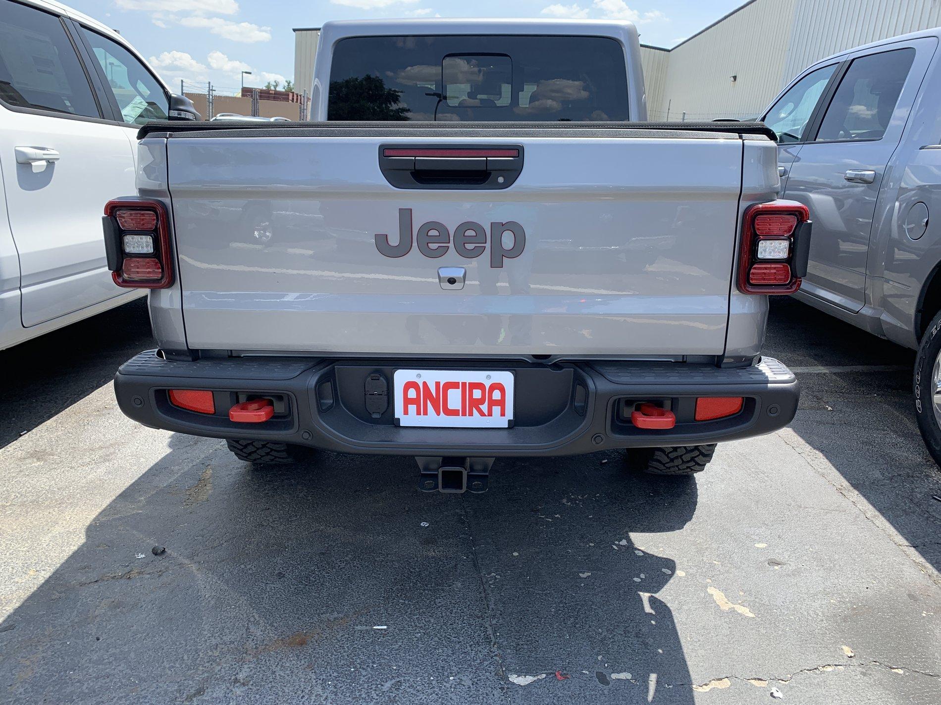 Jeep Gladiator My JT came in, not buying it IMG_2031.JPG