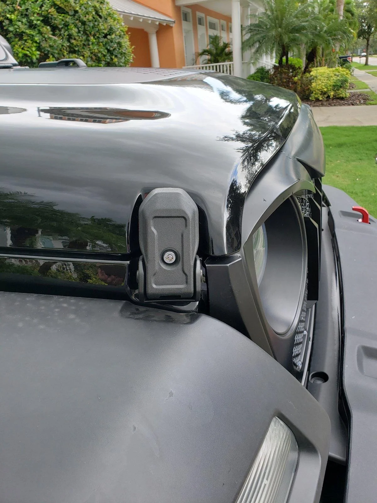 Jeep Gladiator Hood Locks 20190815_120406