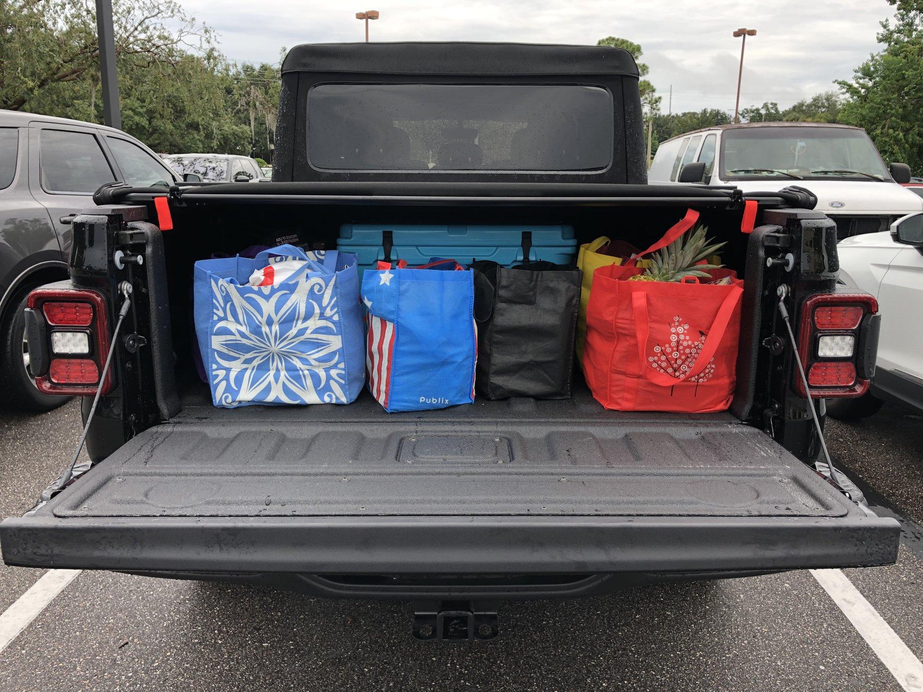 Jeep Gladiator Groceries in the Bed 29B95FBD-42CB-495C-BDD6-000E86CDEC8D