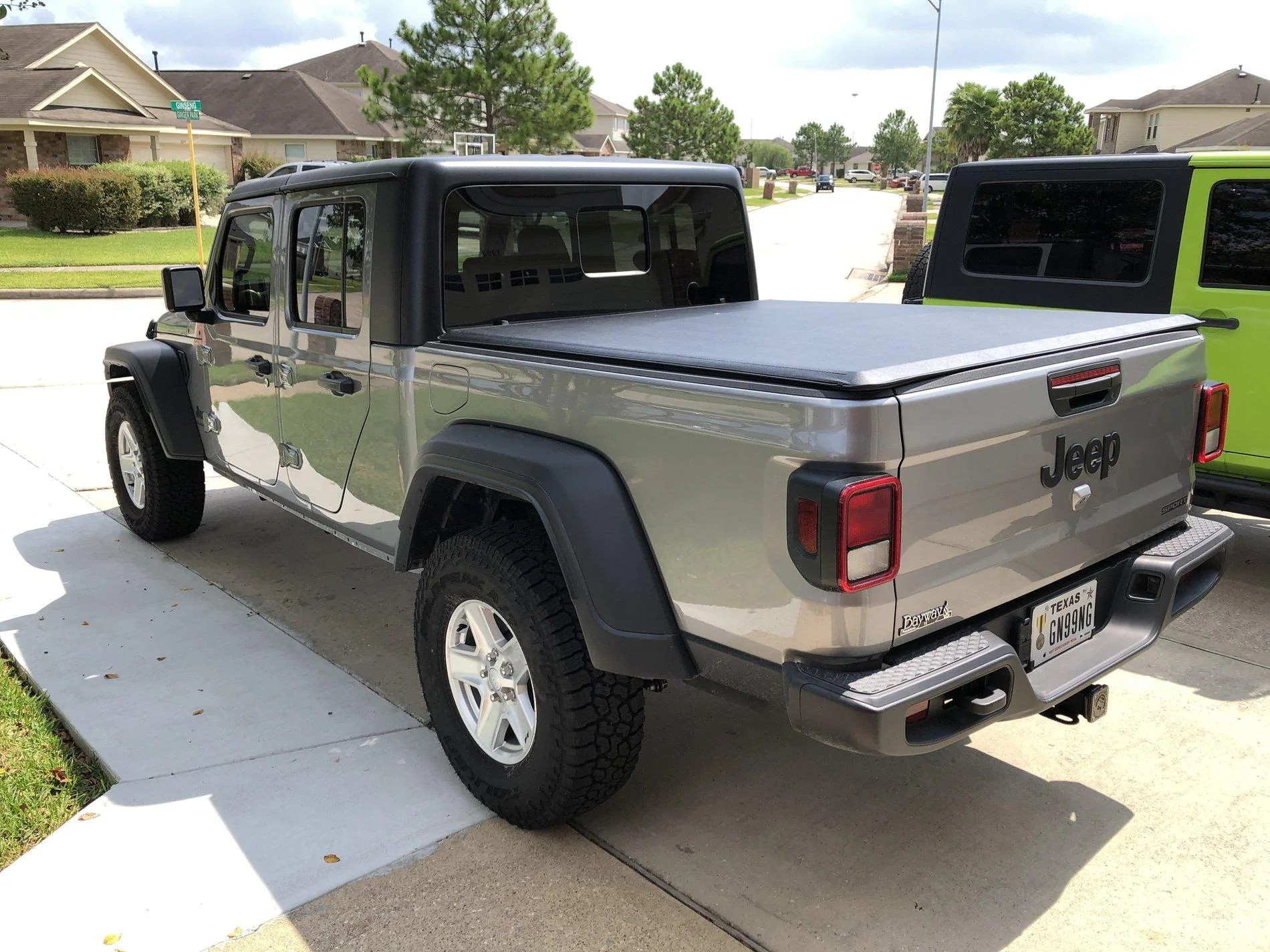 Jeep Gladiator Pictures of 33s and 35s ED35A2F7-0A93-4608-83E5-2EC89C5262FD