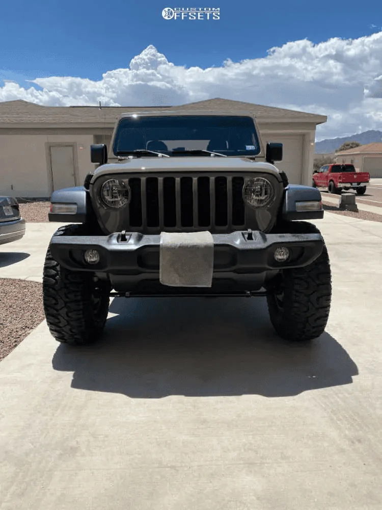Jeep Gladiator I’m lost help. 1662773588455