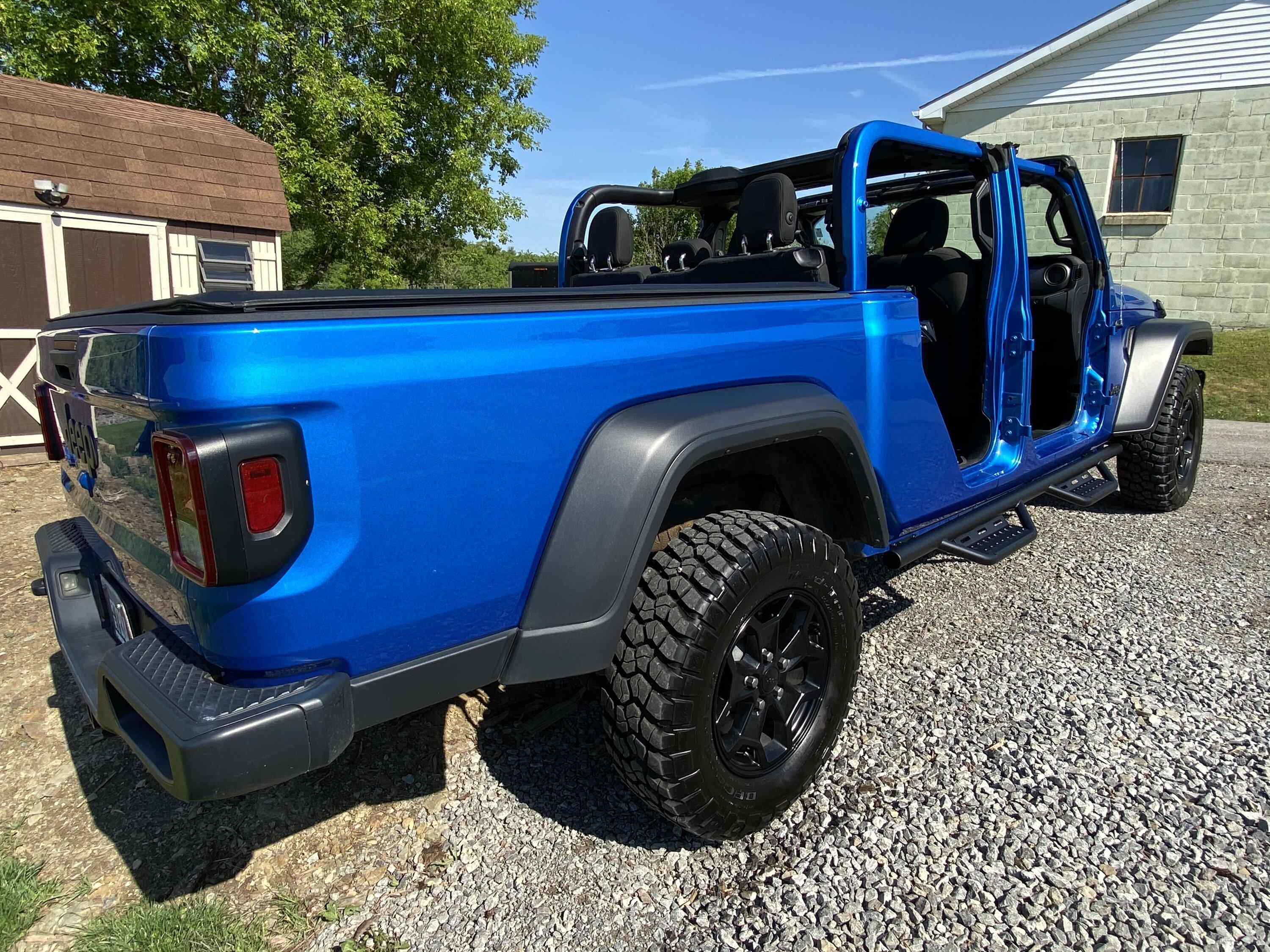 Jeep Gladiator Side Step Bars 7DCD6F01-E2E8-430F-B30F-E480C2CA93DB