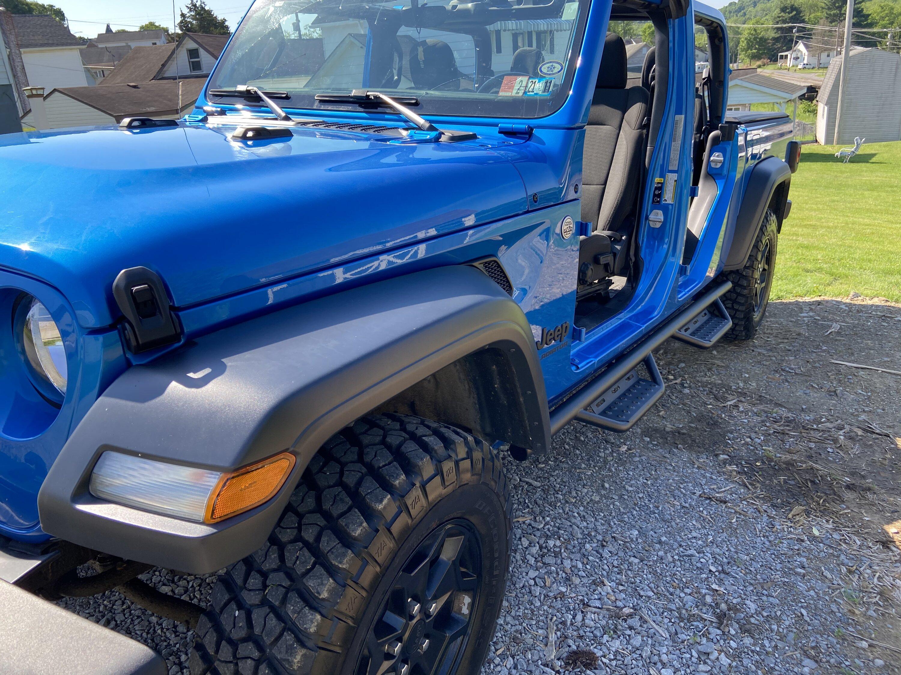 Jeep Gladiator Side Step Bars 28B7F769-7CD8-4327-847D-A2C1521BE706