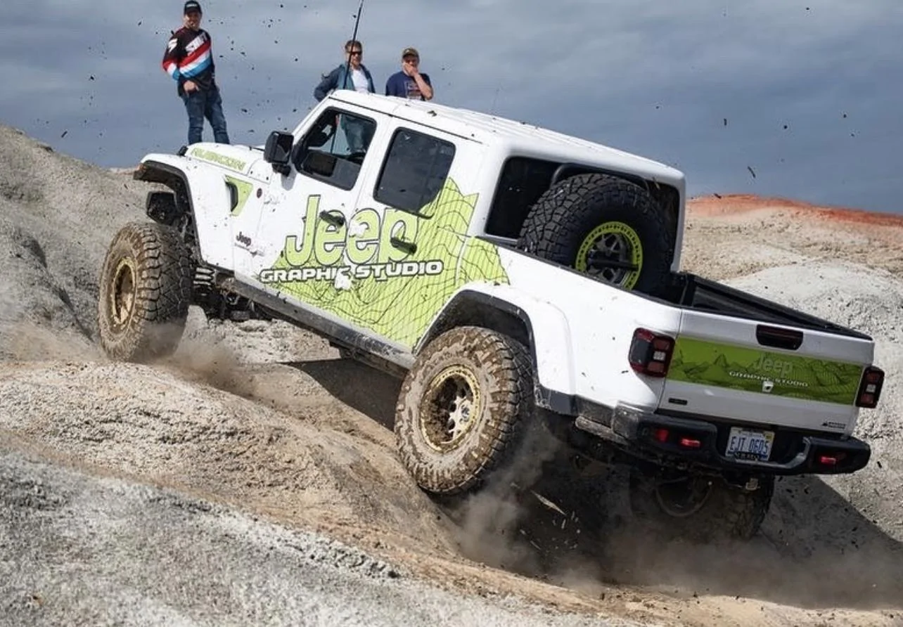 Jeep Gladiator Show and Go by Jeep Graphic Studio 312A19EF-2004-43E3-946E-FAC298757389