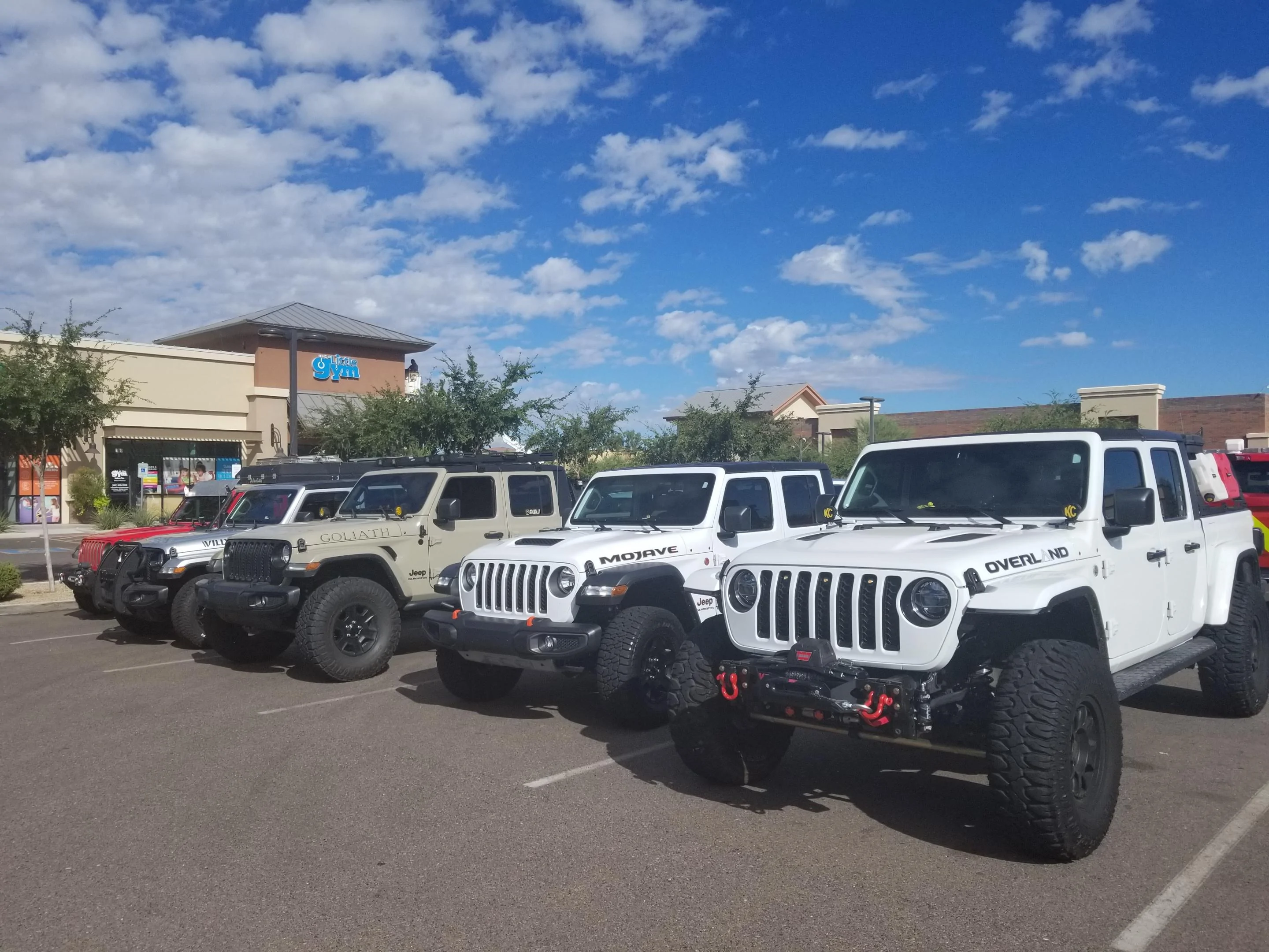 Jeep Gladiator Doing a meet up on Sat at 9am 09/10 Gladdy Pic
