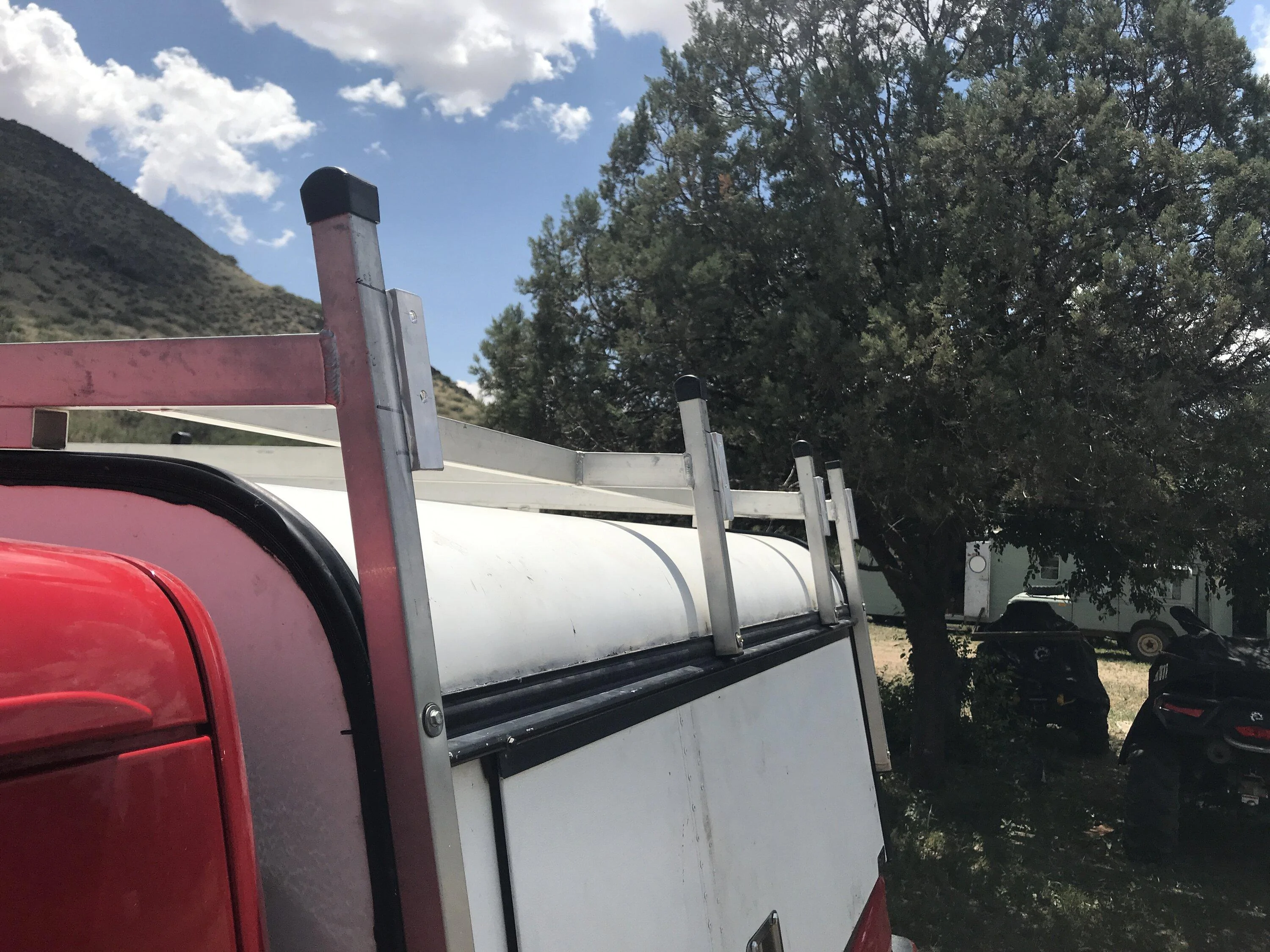 Jeep Gladiator Shortened ARE aluminum topper. IMG_4979